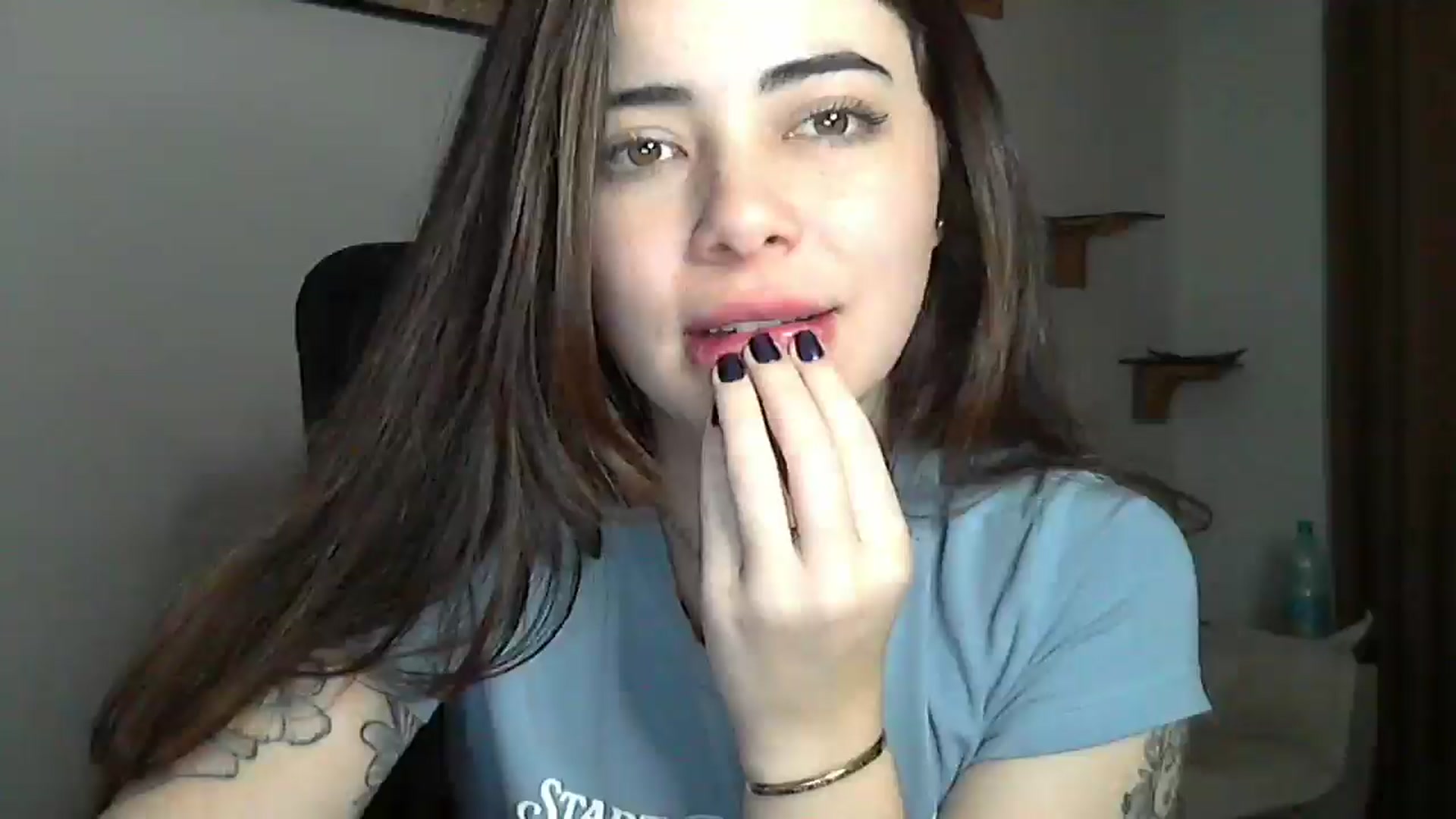 Gallery image thumbnail from HotAnngel's myfreecams stream on, 08/14/2025, 21:15 image 1 of 20