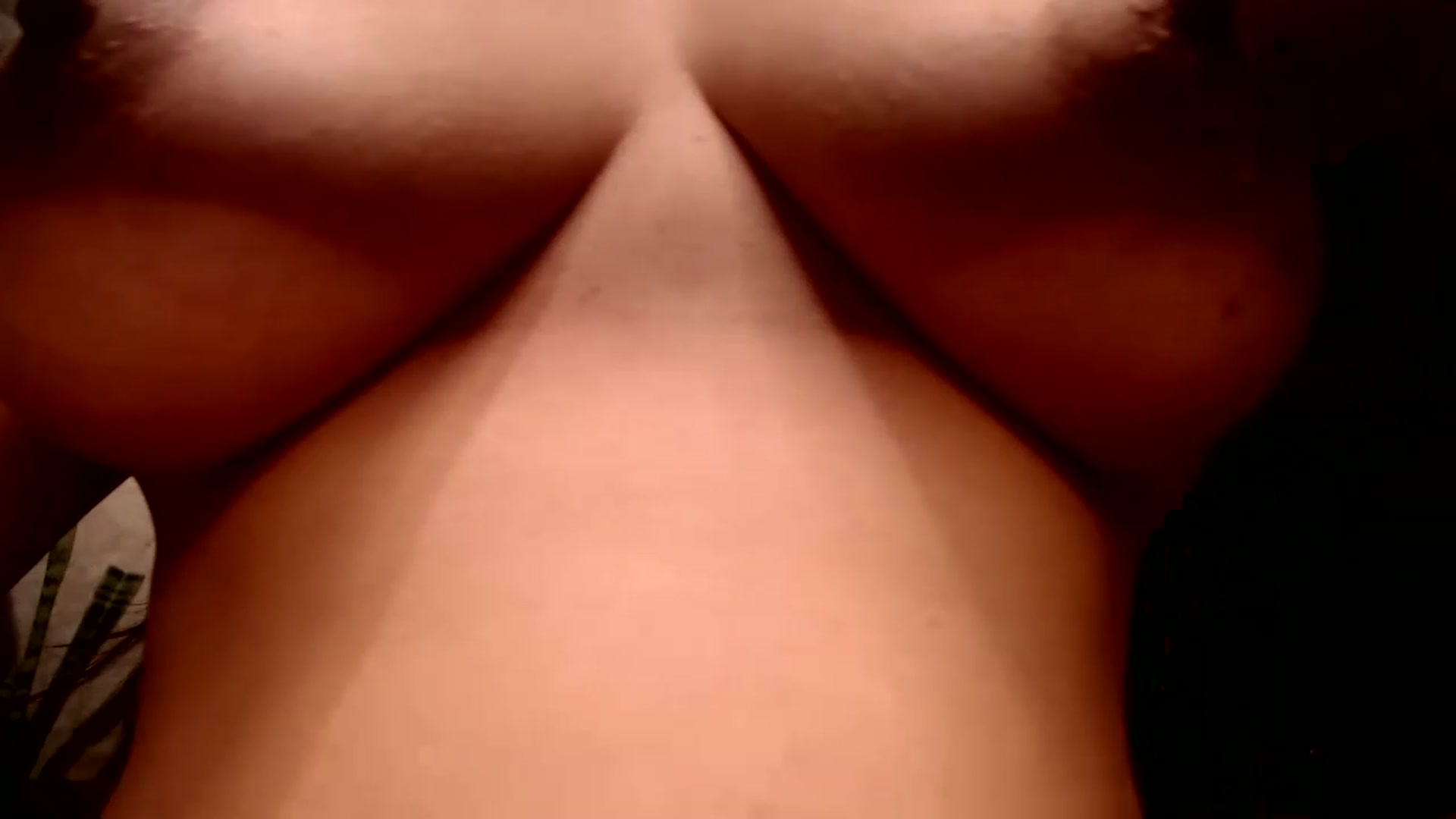 Gallery image thumbnail from HotAsianJeny's myfreecams stream on, 05/01/2023, 12:14 image 11 of 20