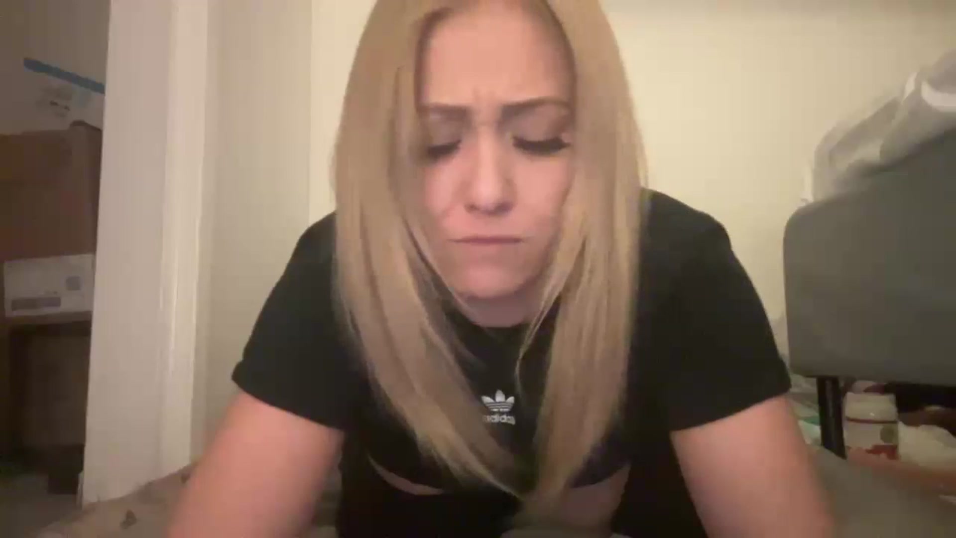Gallery image thumbnail from HotBlondeSlut's myfreecams stream on, 11/21/2022, 09:00 image 8 of 20