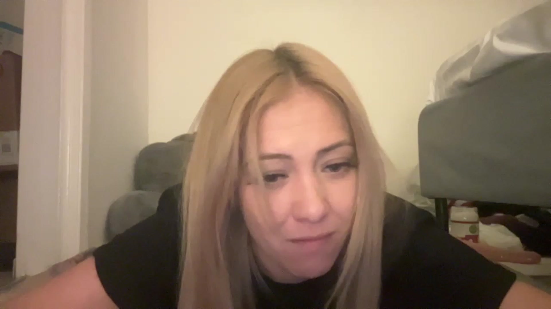 Gallery image thumbnail from HotBlondeSlut's myfreecams stream on, 11/21/2022, 09:58 image 8 of 20