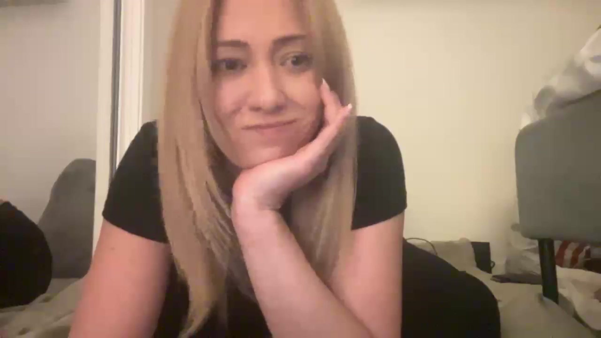 Gallery image thumbnail from HotBlondeSlut's myfreecams stream on, 11/23/2022, 09:57 image 14 of 20