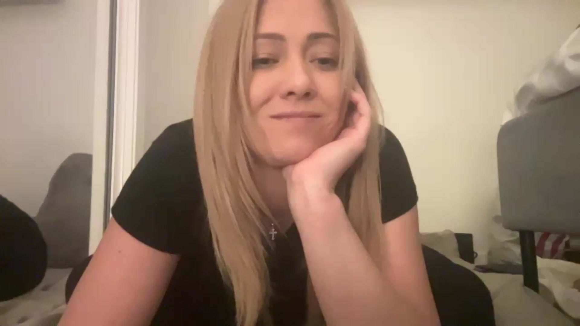 Gallery image thumbnail from HotBlondeSlut's myfreecams stream on, 11/23/2022, 09:57 image 13 of 20