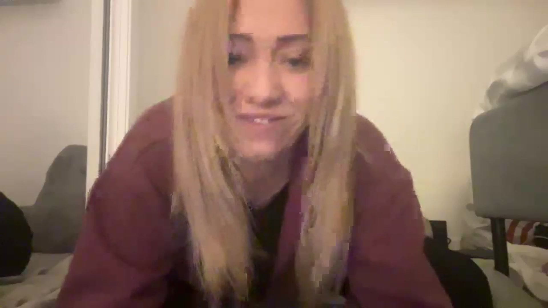 Gallery image thumbnail from HotBlondeSlut's myfreecams stream on, 11/23/2022, 09:57 image 4 of 20