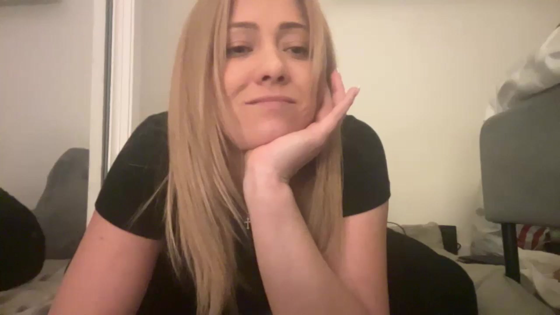 Gallery image thumbnail from HotBlondeSlut's myfreecams stream on, 11/23/2022, 09:57 image 7 of 20