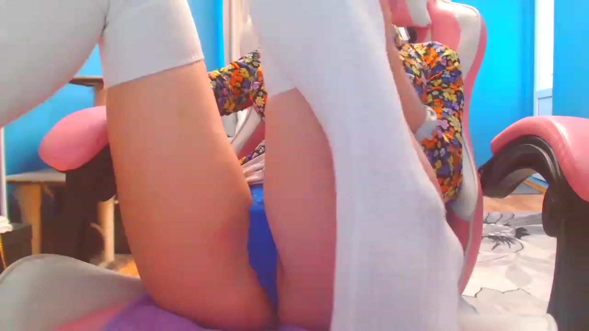 Gallery image thumbnail from HotCafeDelina's myfreecams stream on, 01/01/2023, 13:30 image 16 of 20