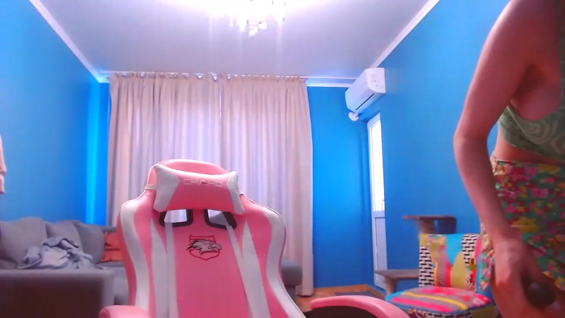 Gallery image thumbnail from HotCafeDelina's myfreecams stream on, 03/26/2023, 14:06 image 8 of 20