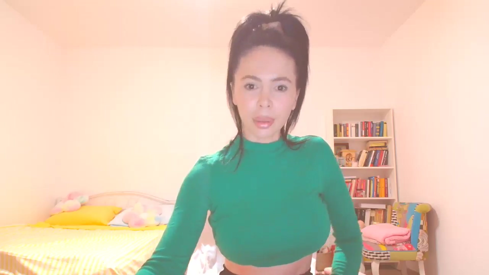 Gallery image thumbnail from HotCafeDelina's myfreecams stream on, 12/25/2024, 18:11 image 7 of 20