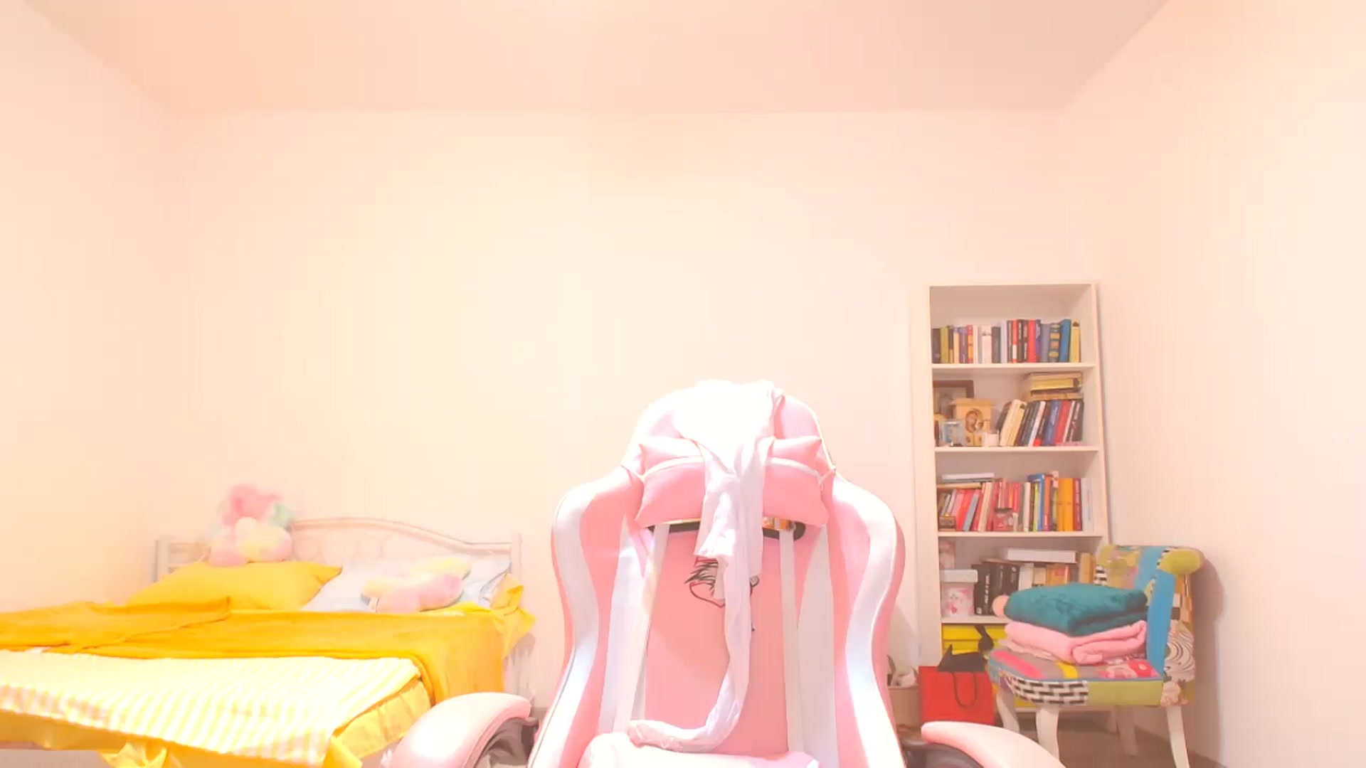 Gallery image thumbnail from HotCafeDelina's myfreecams stream on, 12/26/2024, 17:08 image 7 of 20