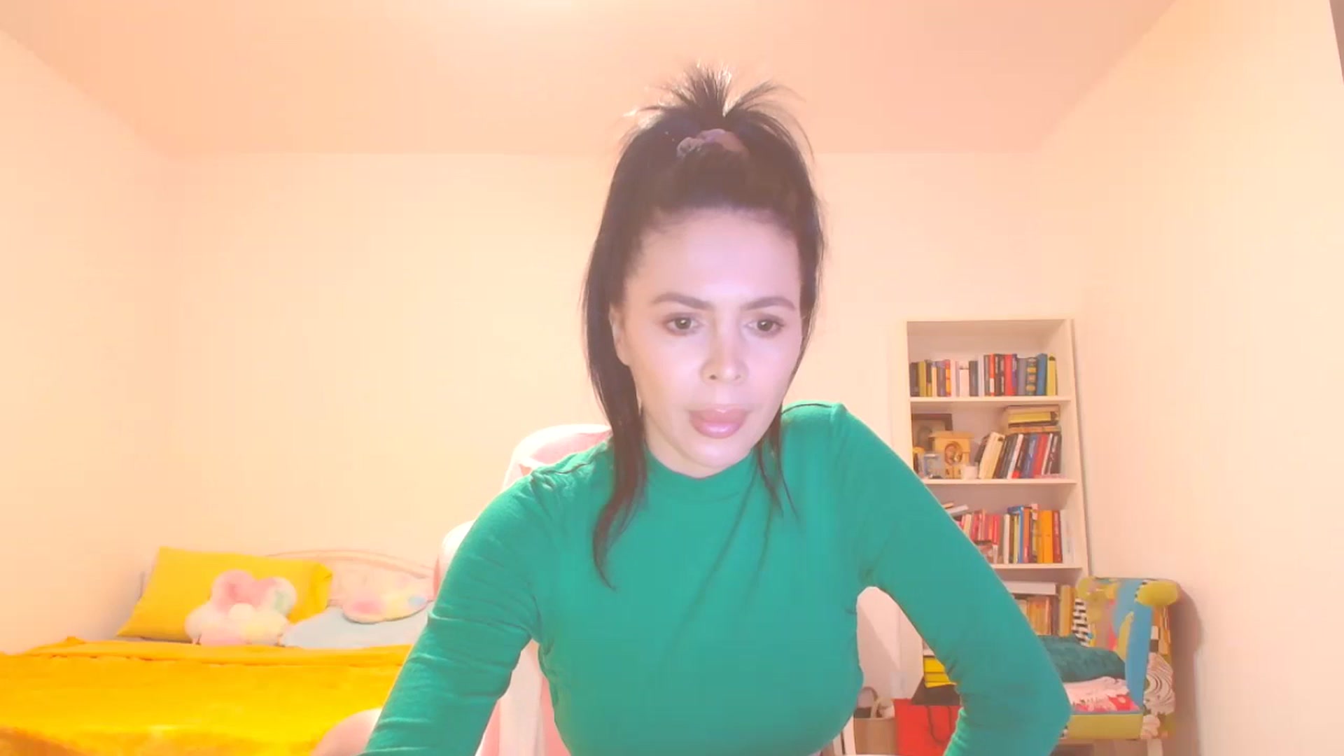 Gallery image thumbnail from HotCafeDelina's myfreecams stream on, 12/30/2024, 17:02 image 16 of 20