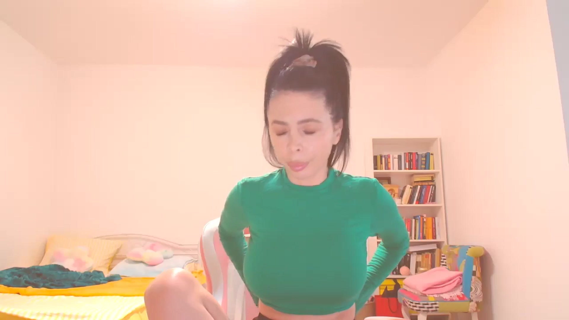 Gallery image thumbnail from HotCafeDelina's myfreecams stream on, 01/01/2025, 13:44 image 11 of 20