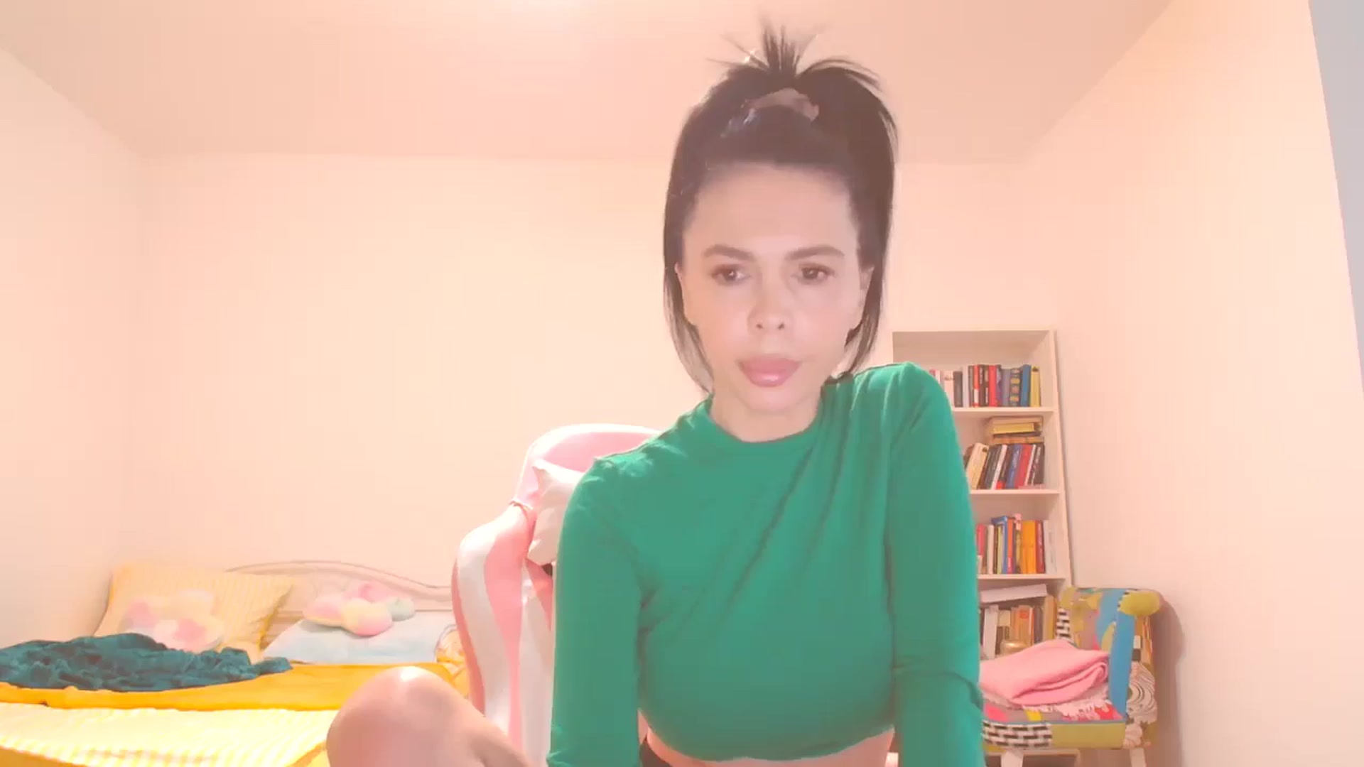 Gallery image thumbnail from HotCafeDelina's myfreecams stream on, 01/01/2025, 13:44 image 10 of 20