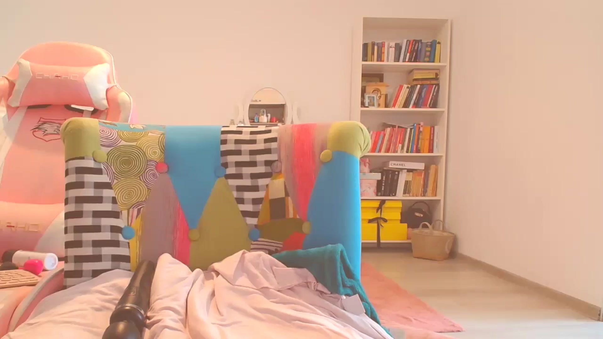 Gallery image thumbnail from HotCafeDelina's myfreecams stream on, 08/17/2025, 10:05 image 7 of 20