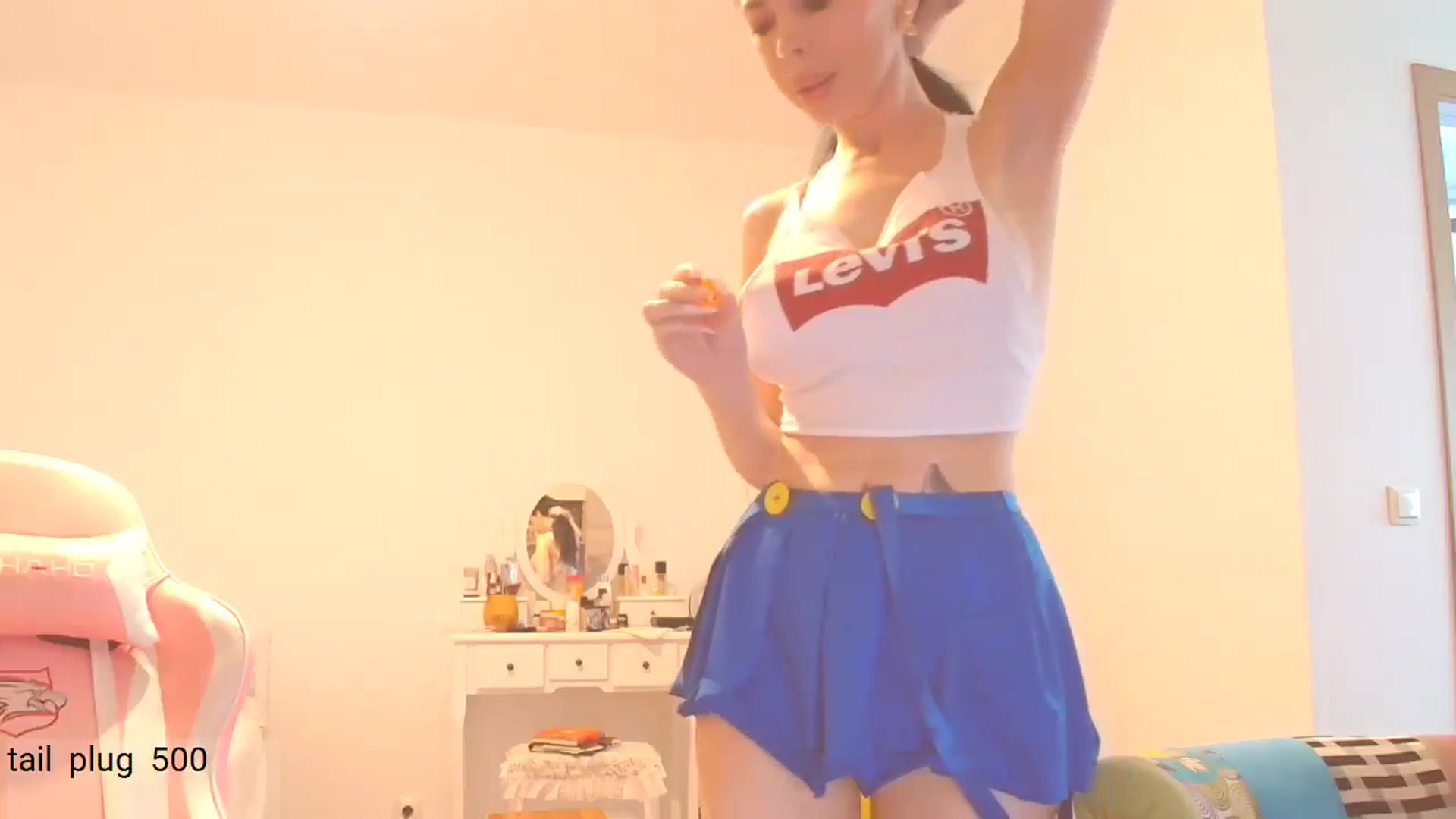 Gallery image thumbnail from HotCafeDelina's myfreecams stream on, 08/23/2025, 09:03 image 4 of 20