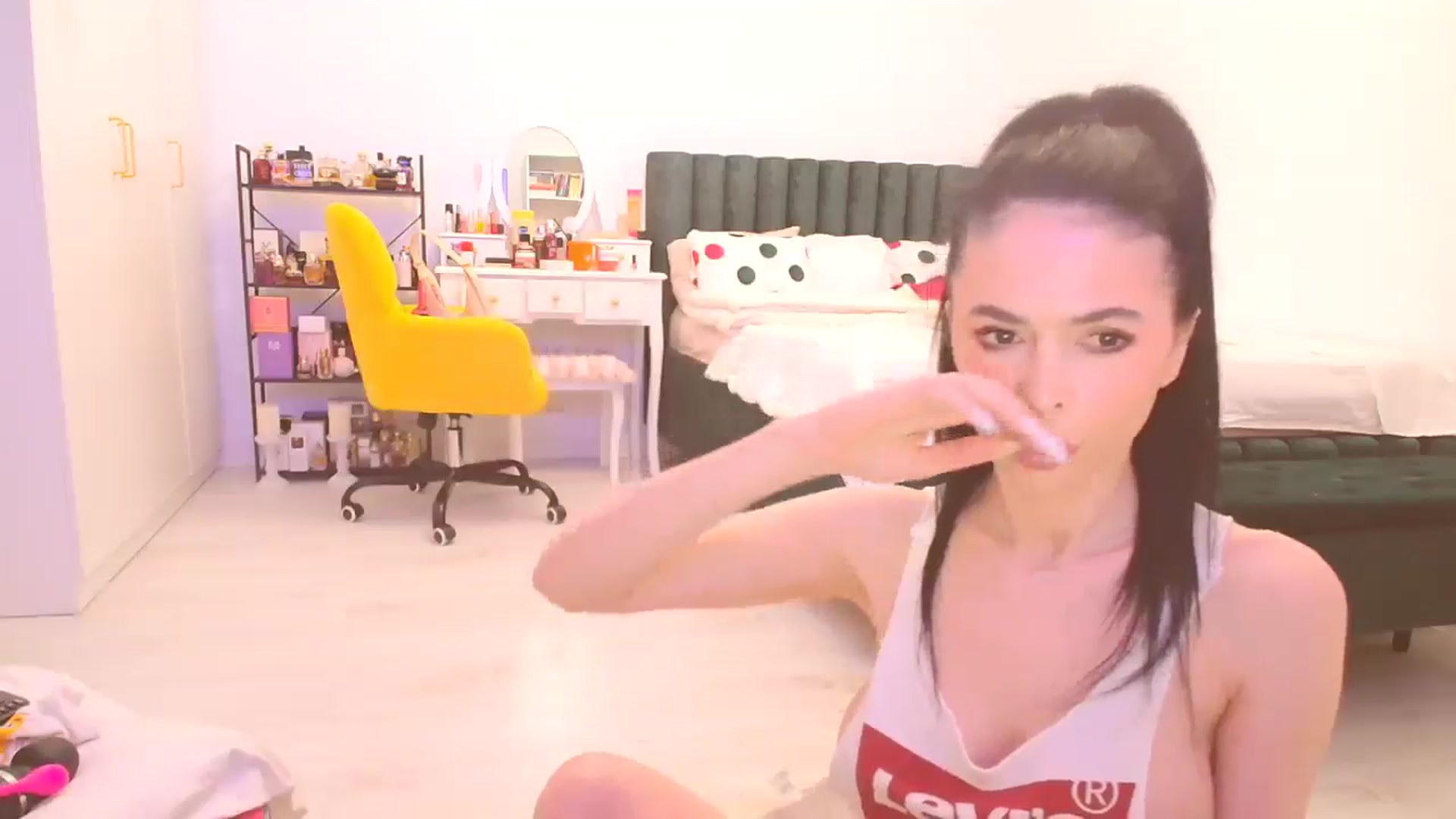 Gallery image thumbnail from HotCafeDelina's myfreecams stream on, 01/01/2026, 16:02 image 18 of 20