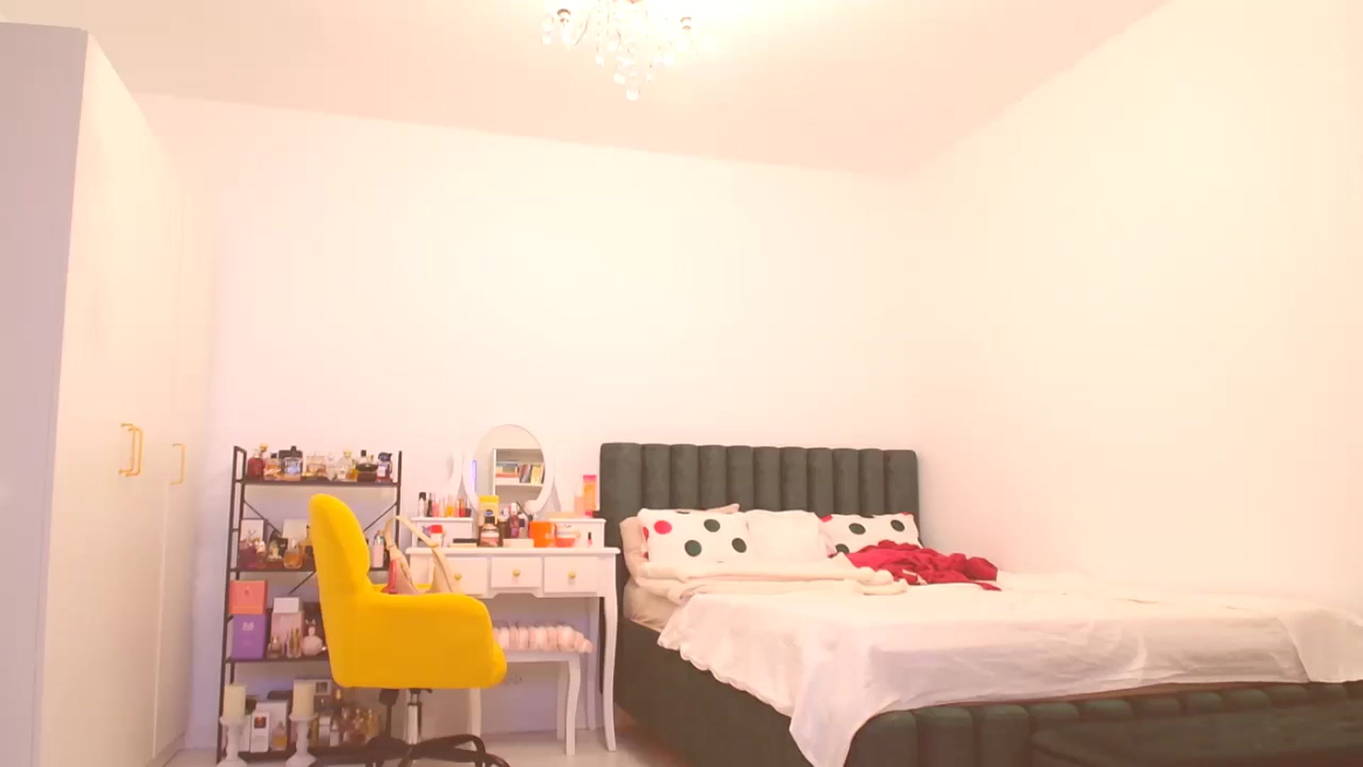 Gallery image thumbnail from HotCafeDelina's myfreecams stream on, 01/01/2026, 16:02 image 10 of 20