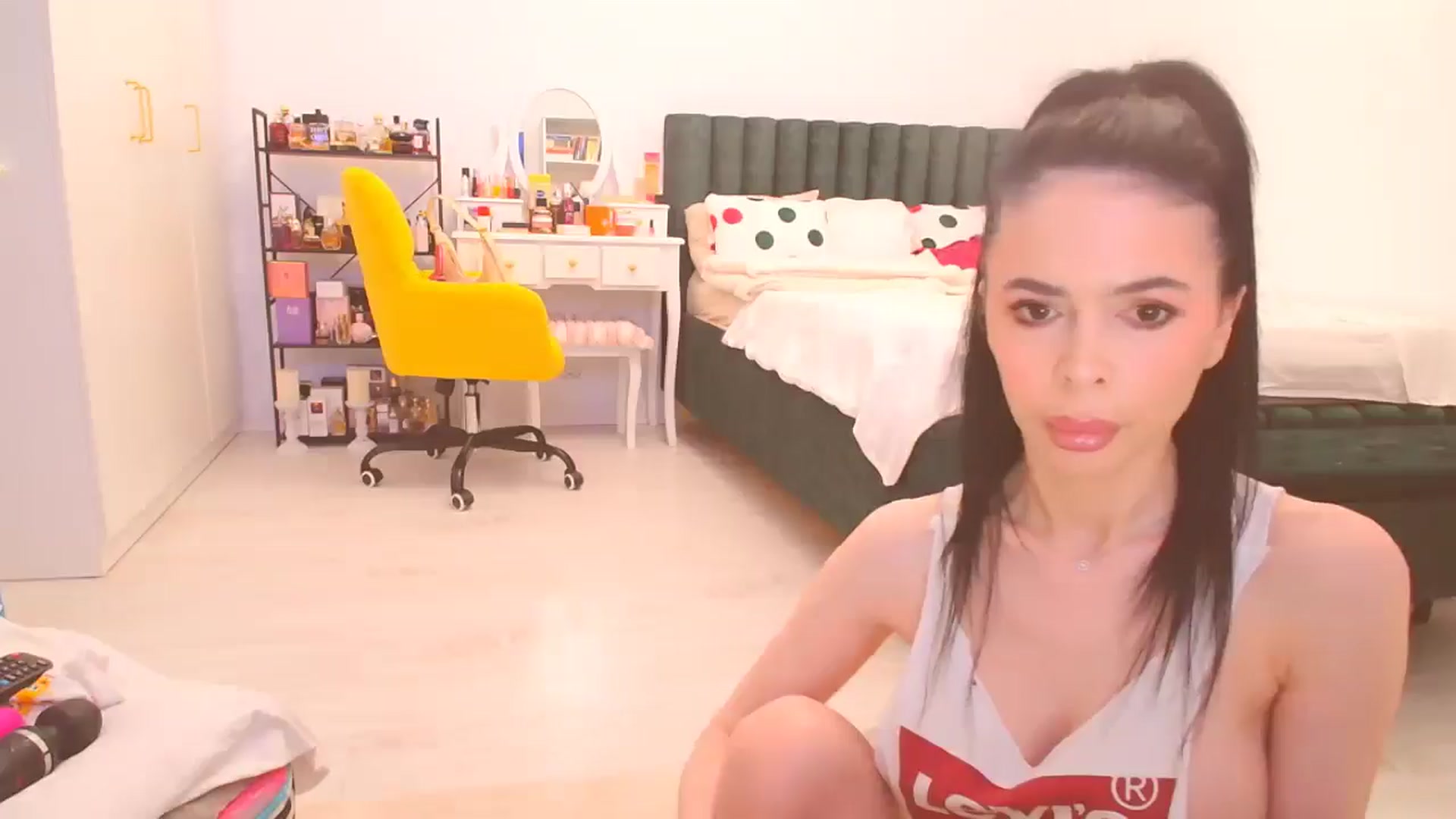 Gallery image thumbnail from HotCafeDelina's myfreecams stream on, 01/01/2026, 16:02 image 15 of 20