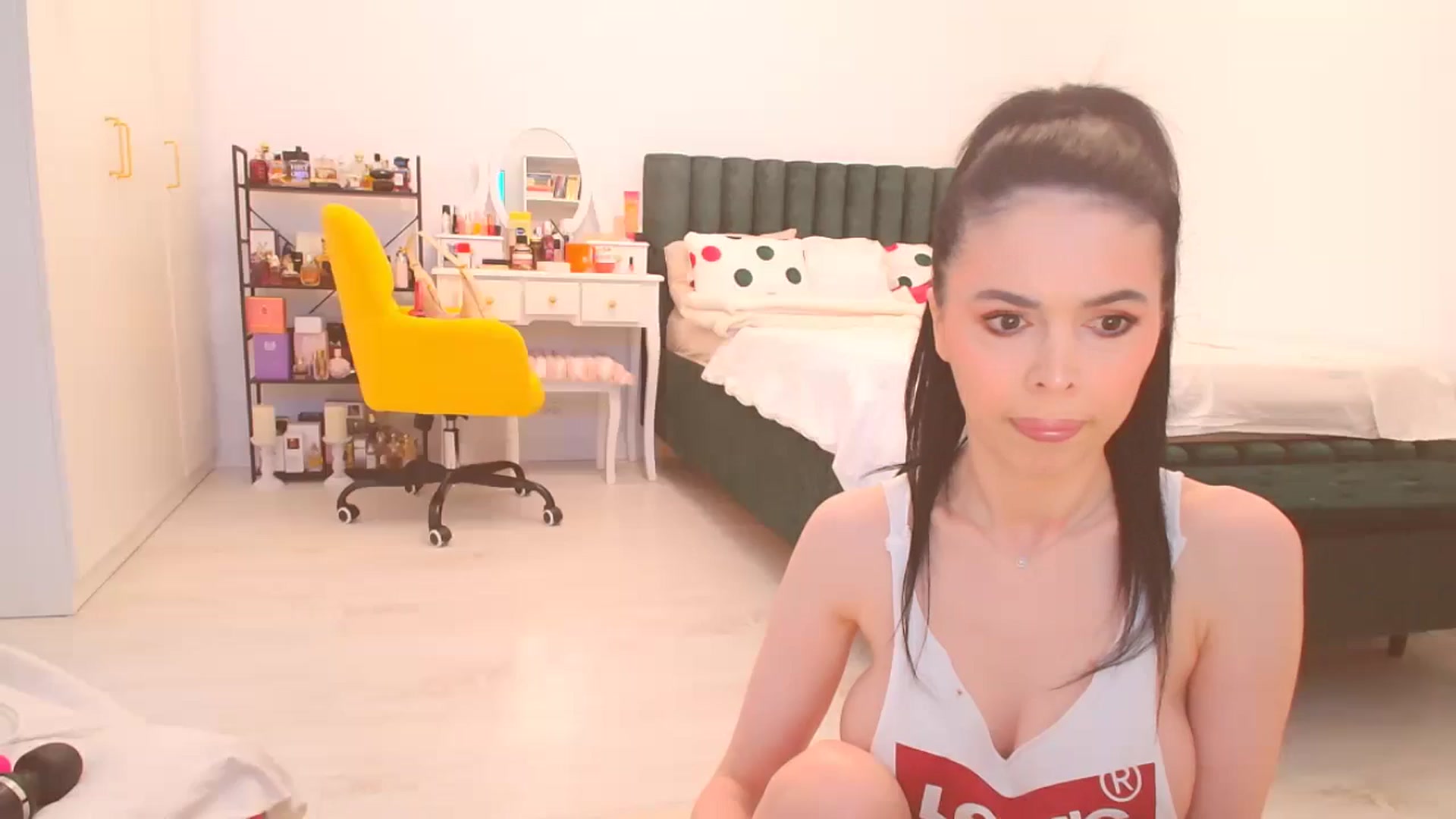 Gallery image thumbnail from HotCafeDelina's myfreecams stream on, 01/01/2026, 16:02 image 3 of 20