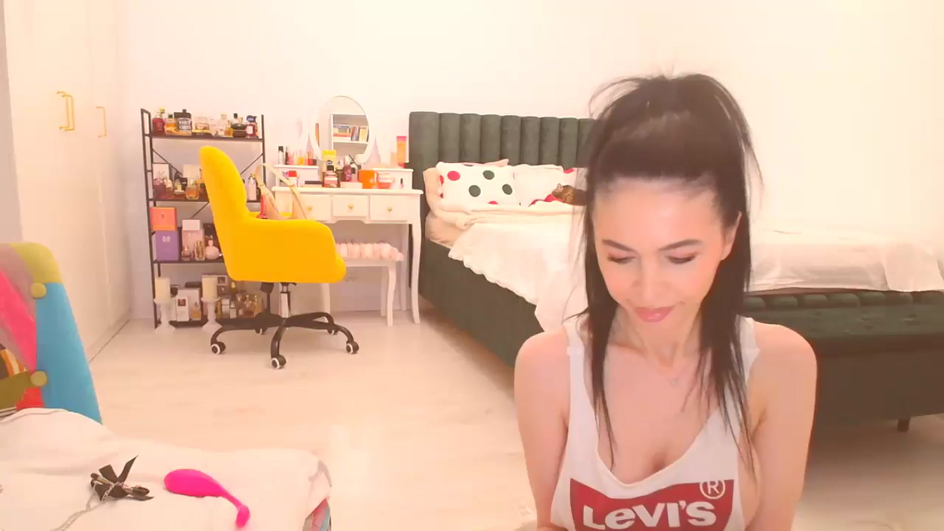 Gallery image thumbnail from HotCafeDelina's myfreecams stream on, 01/01/2026, 17:59 image 20 of 20