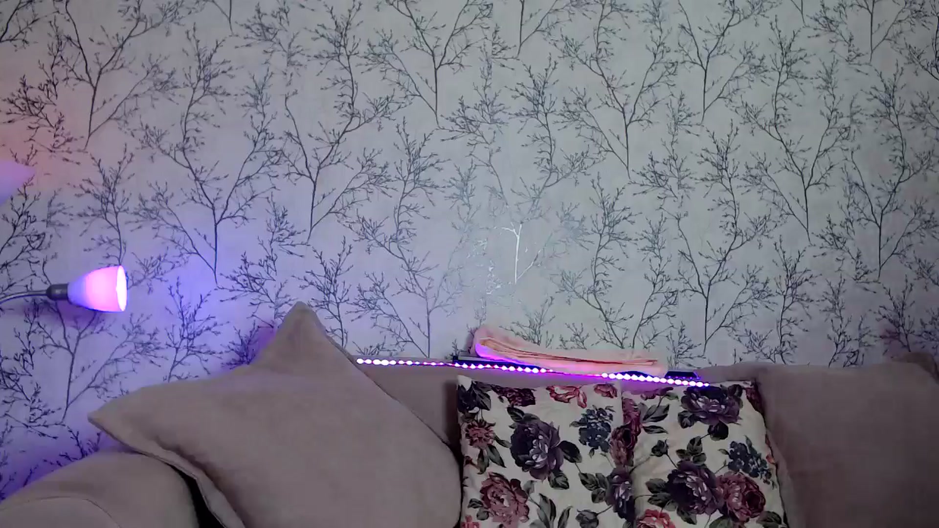 Gallery image thumbnail from HotCallia's myfreecams stream on, 07/15/2024, 08:17 image 8 of 20