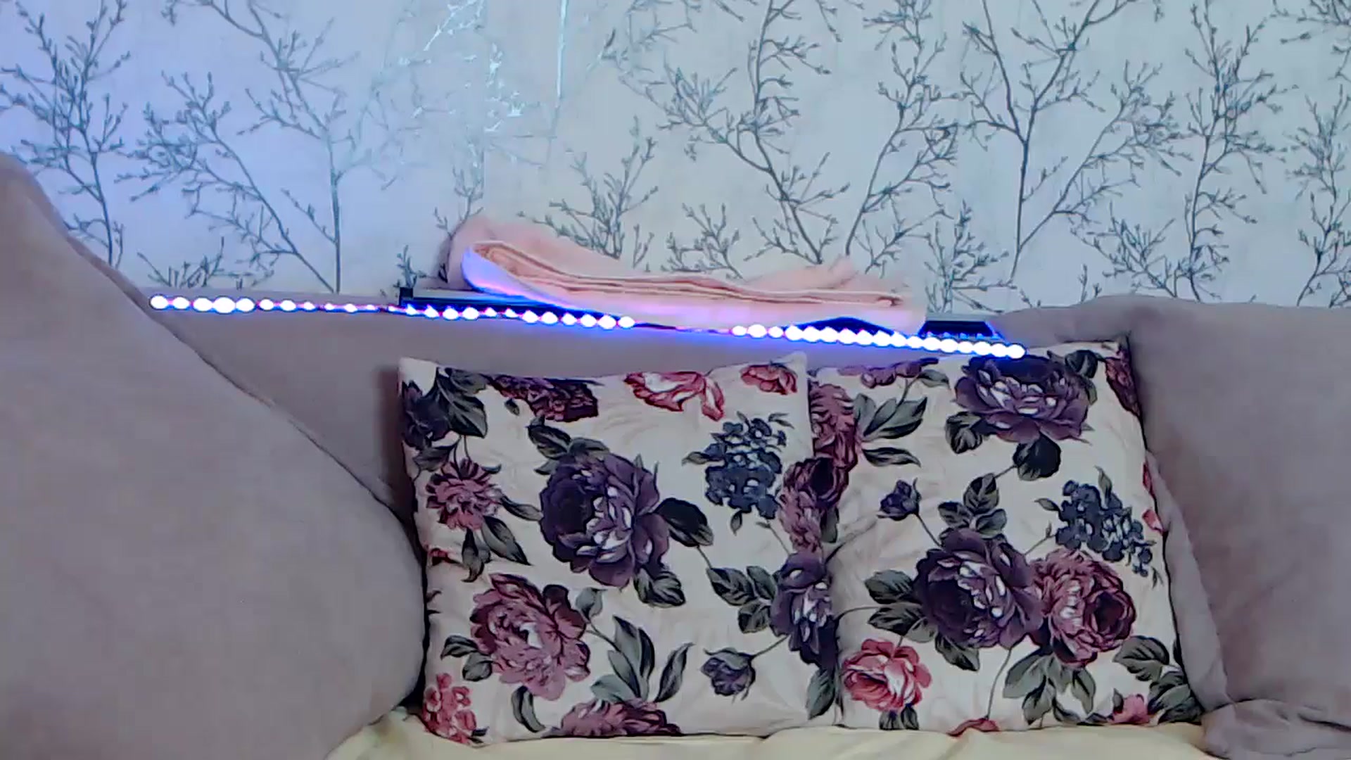 Gallery image thumbnail from HotCallia's myfreecams stream on, 07/16/2024, 06:59 image 19 of 20