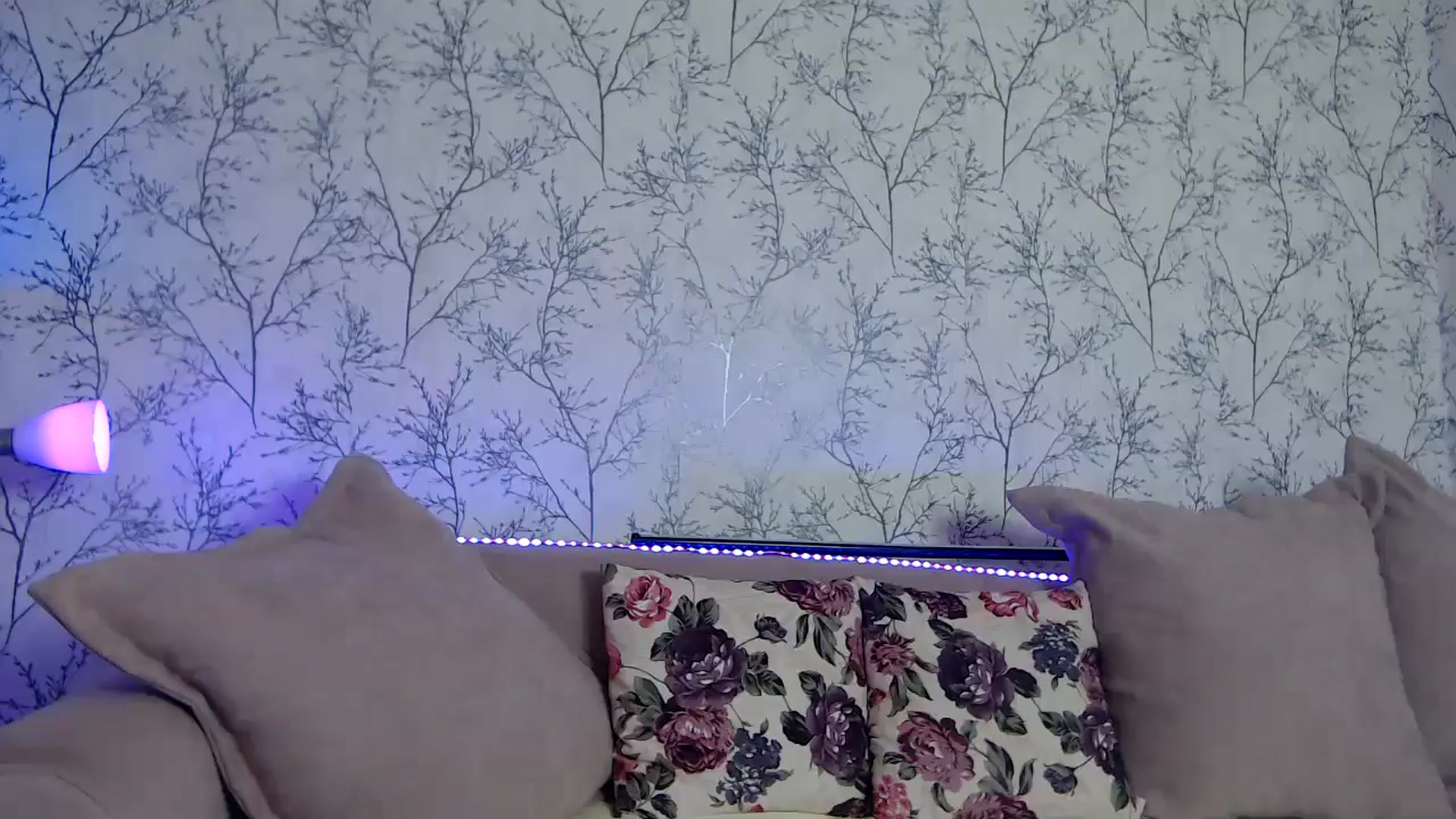 Gallery image thumbnail from HotCallia's myfreecams stream on, 07/25/2024, 10:17 image 11 of 20