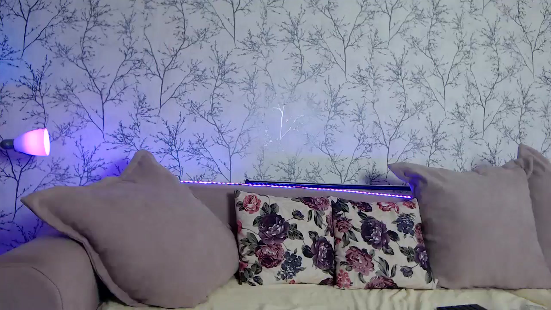 Gallery image thumbnail from HotCallia's myfreecams stream on, 07/26/2024, 07:48 image 4 of 20