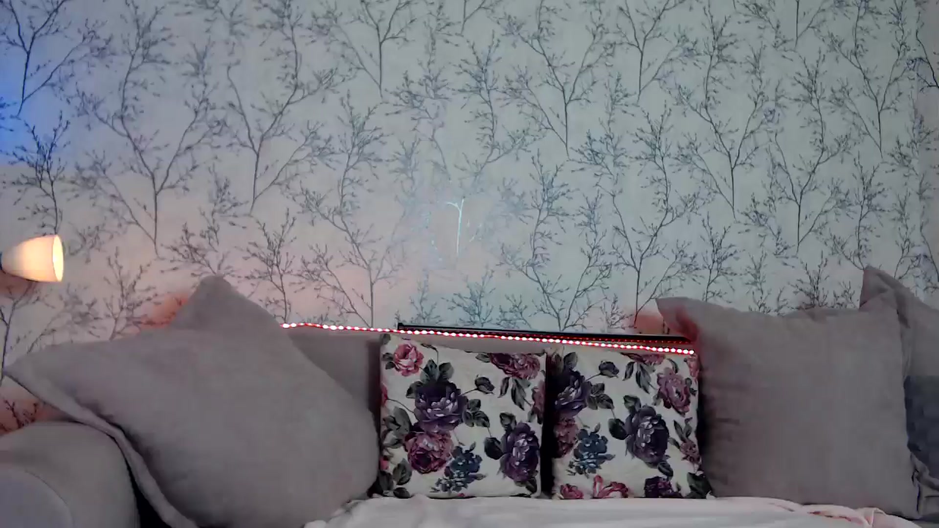 Gallery image thumbnail from HotCallia's myfreecams stream on, 08/02/2024, 07:21 image 9 of 20