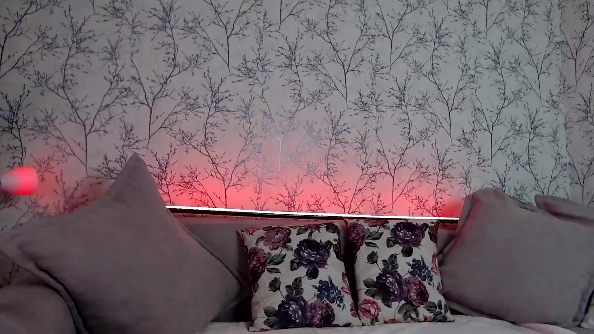 Gallery image thumbnail from HotCallia's myfreecams stream on, 08/22/2024, 09:20 image 5 of 20