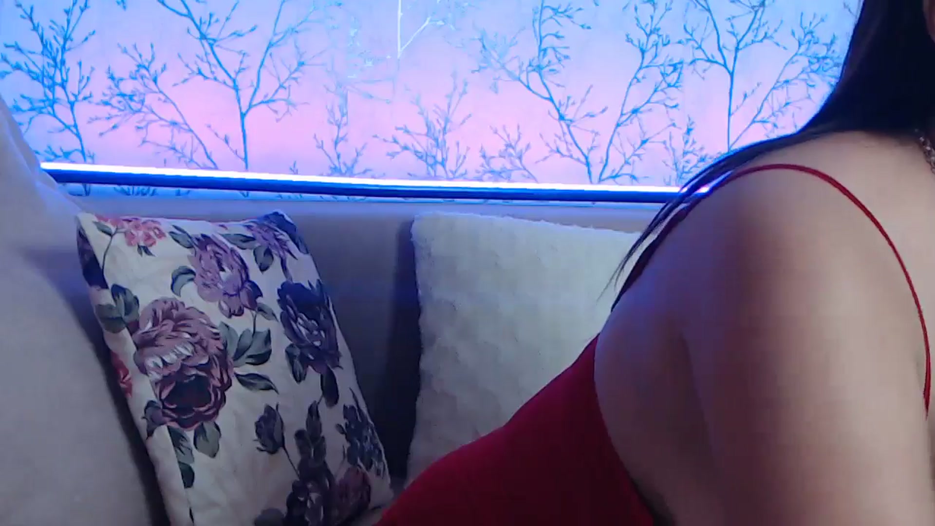 Gallery image thumbnail from HotCallia's myfreecams stream on, 10/31/2024, 09:09 image 18 of 20