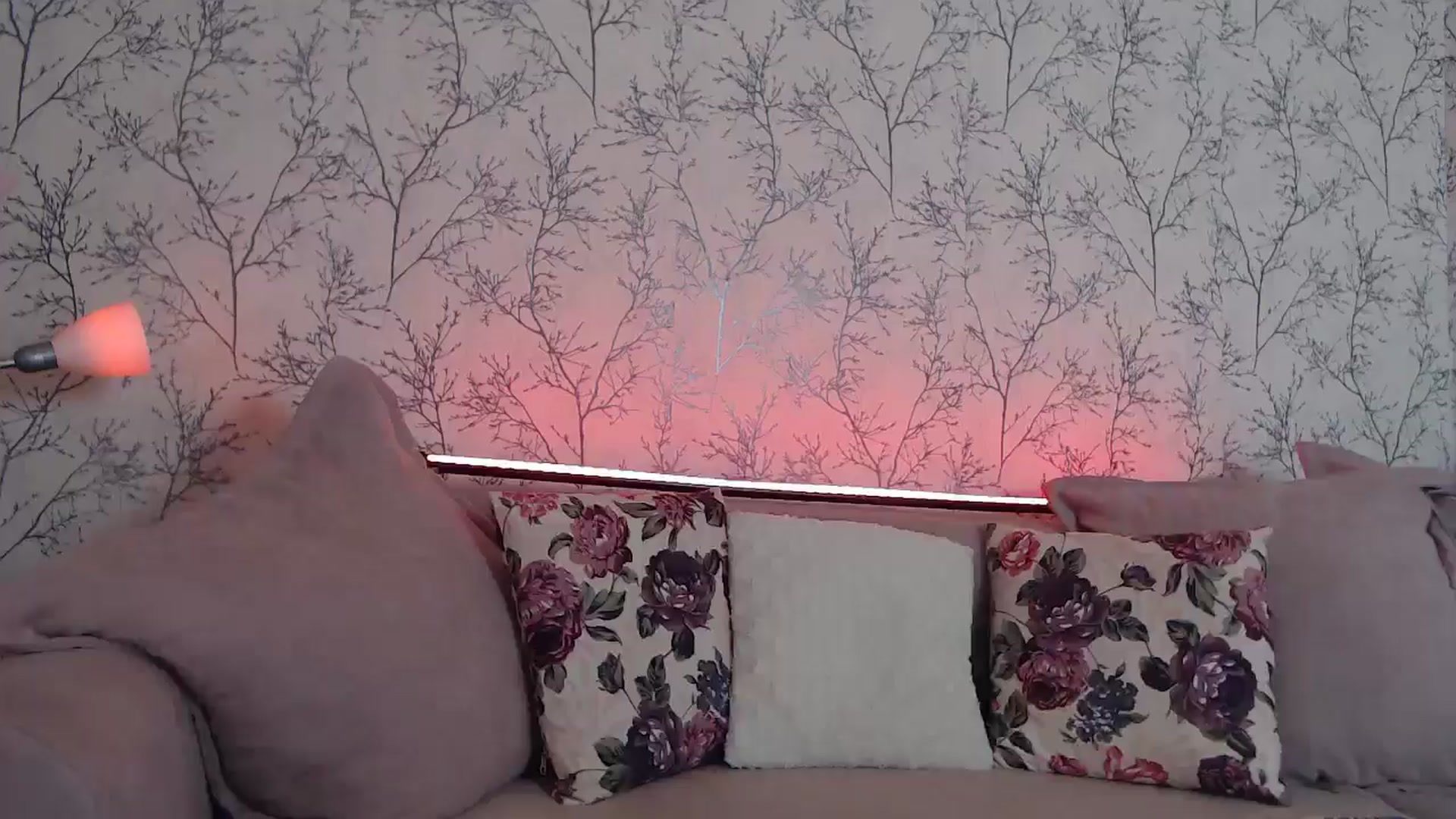 Gallery image thumbnail from HotCallia's myfreecams stream on, 11/18/2024, 07:47 image 1 of 20