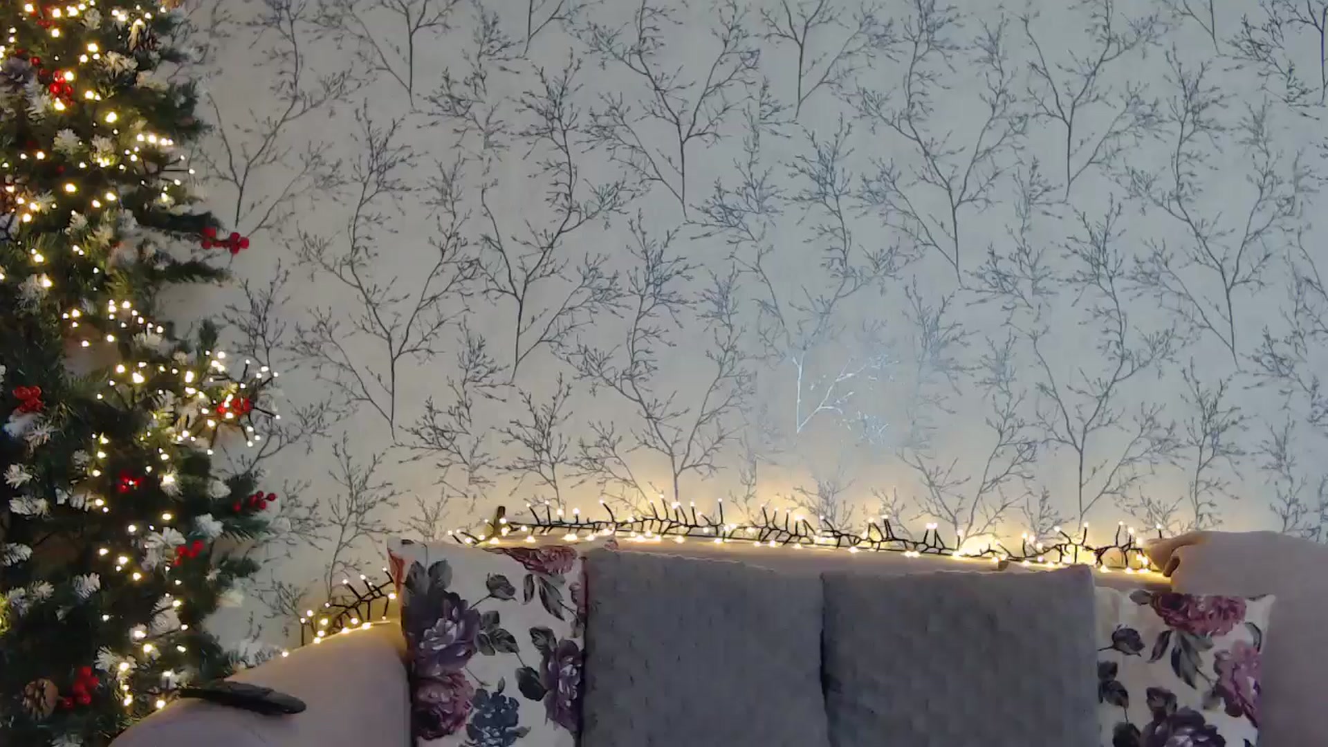 Gallery image thumbnail from HotCallia's myfreecams stream on, 12/16/2024, 09:40 image 8 of 20