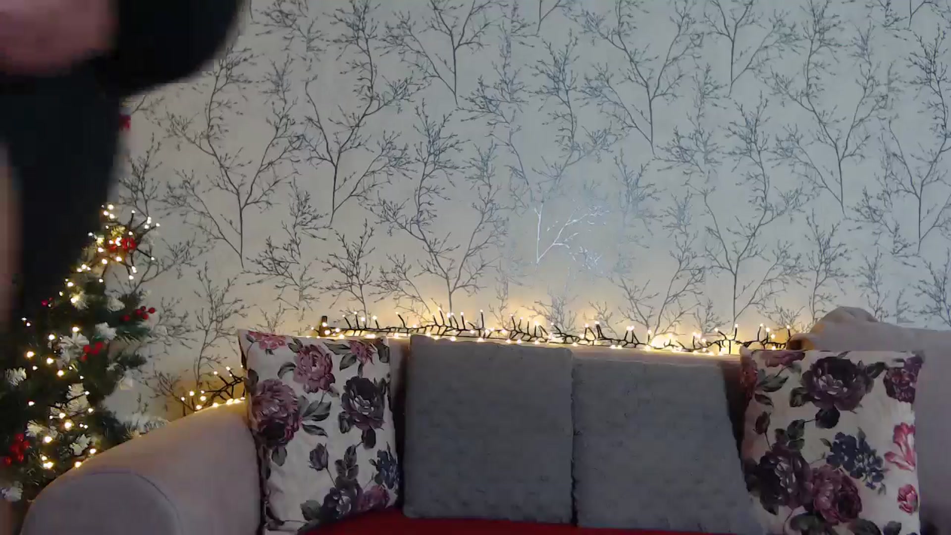 Gallery image thumbnail from HotCallia's myfreecams stream on, 12/28/2024, 09:37 image 19 of 20
