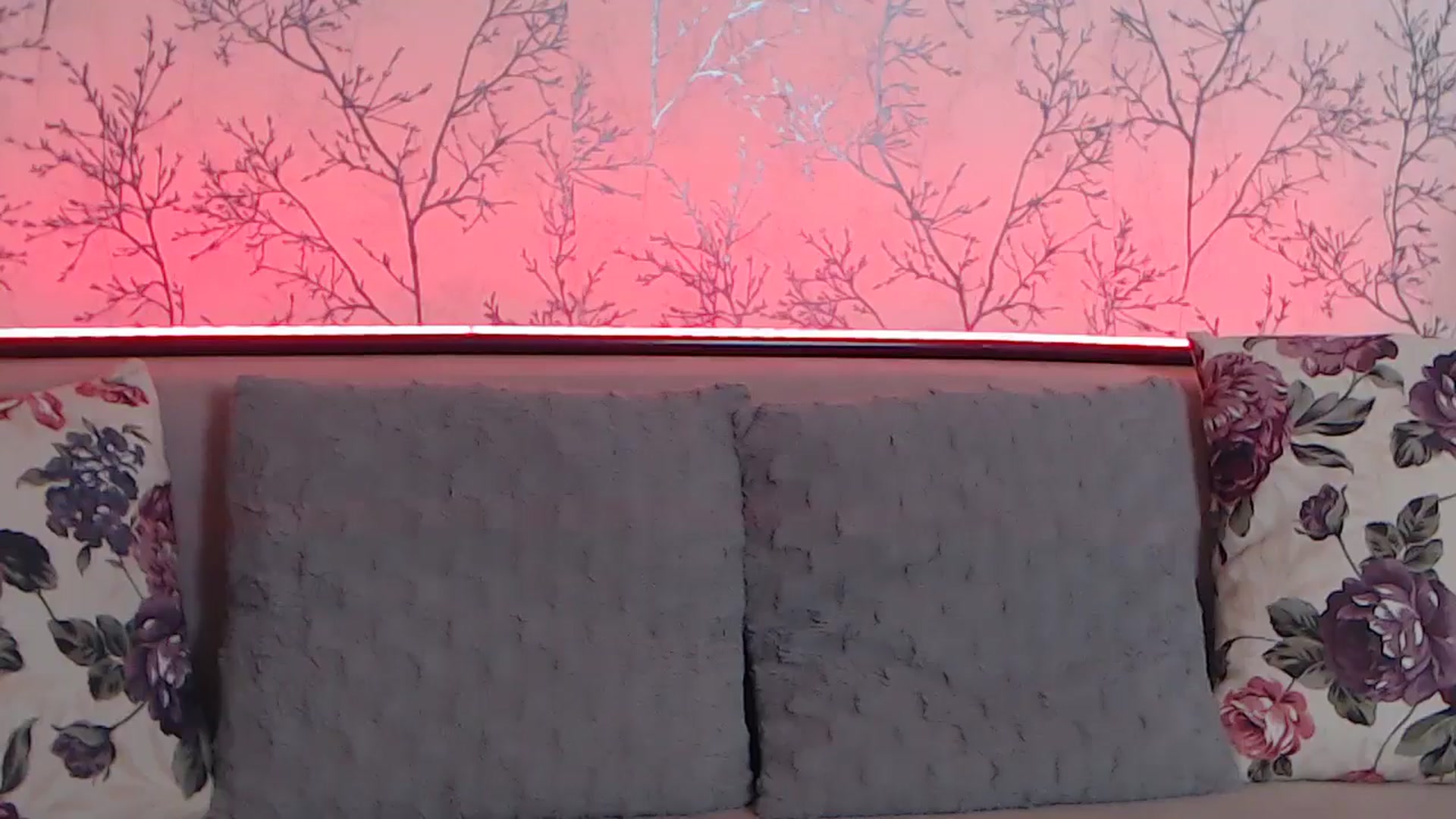 Gallery image thumbnail from HotCallia's myfreecams stream on, 02/25/2025, 07:15 image 12 of 20