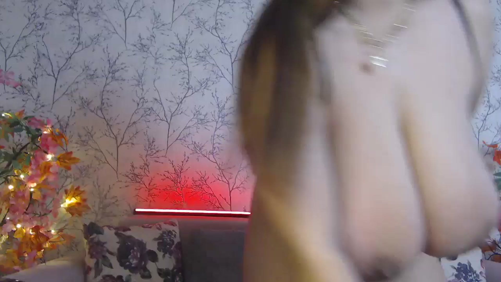 Gallery image thumbnail from HotCallia's myfreecams stream on, 02/28/2025, 08:29 image 18 of 20