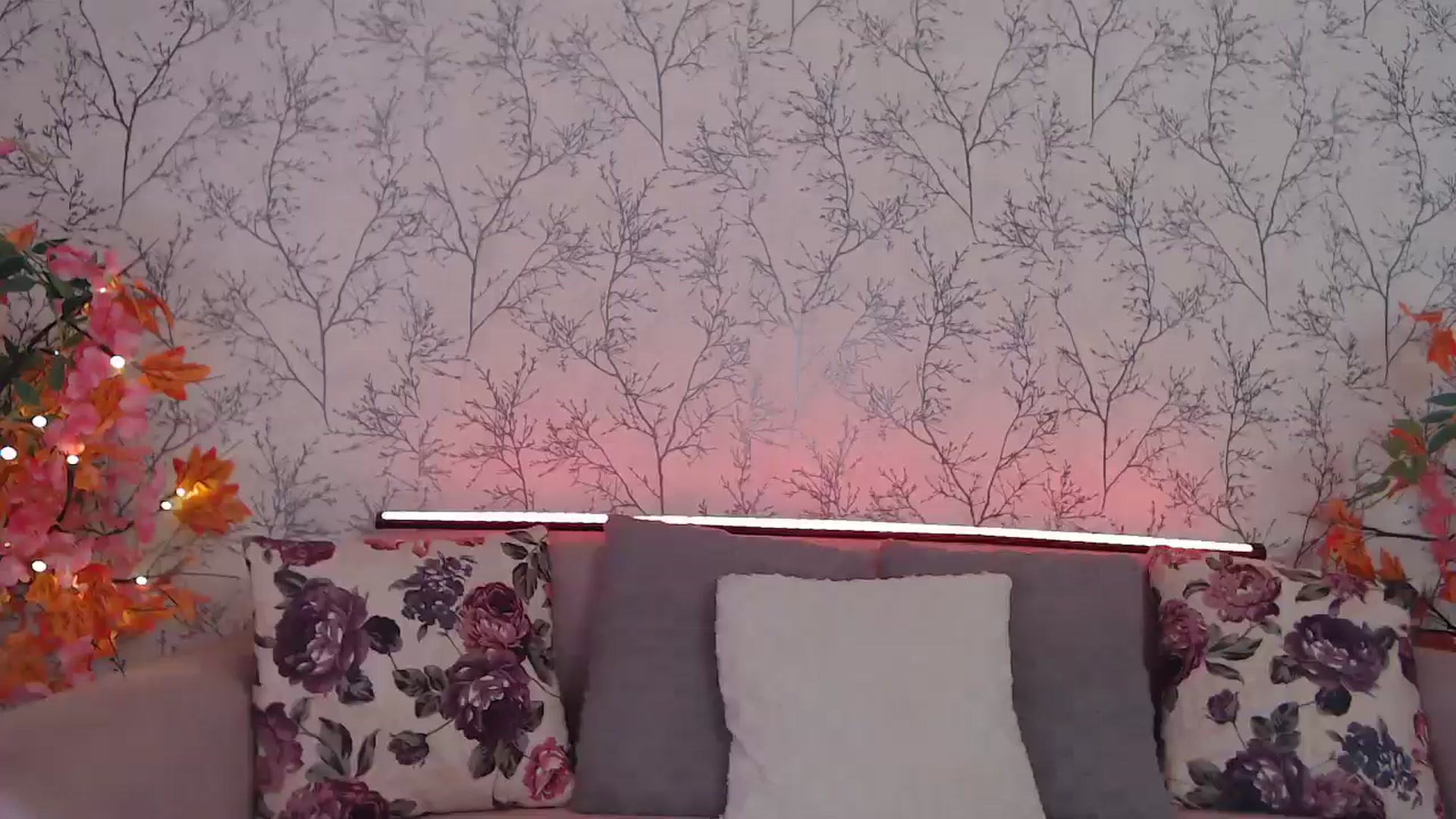 Gallery image thumbnail from HotCallia's myfreecams stream on, 03/05/2025, 09:07 image 10 of 20