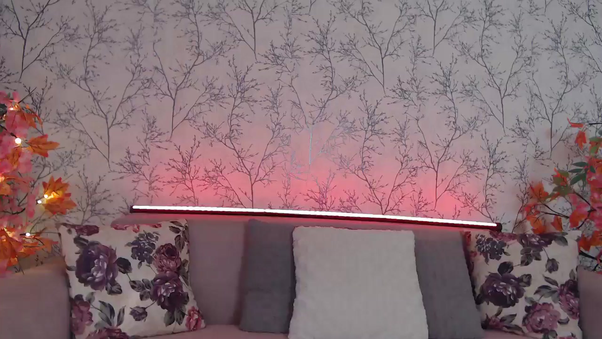 Gallery image thumbnail from HotCallia's myfreecams stream on, 03/20/2025, 07:03 image 14 of 20