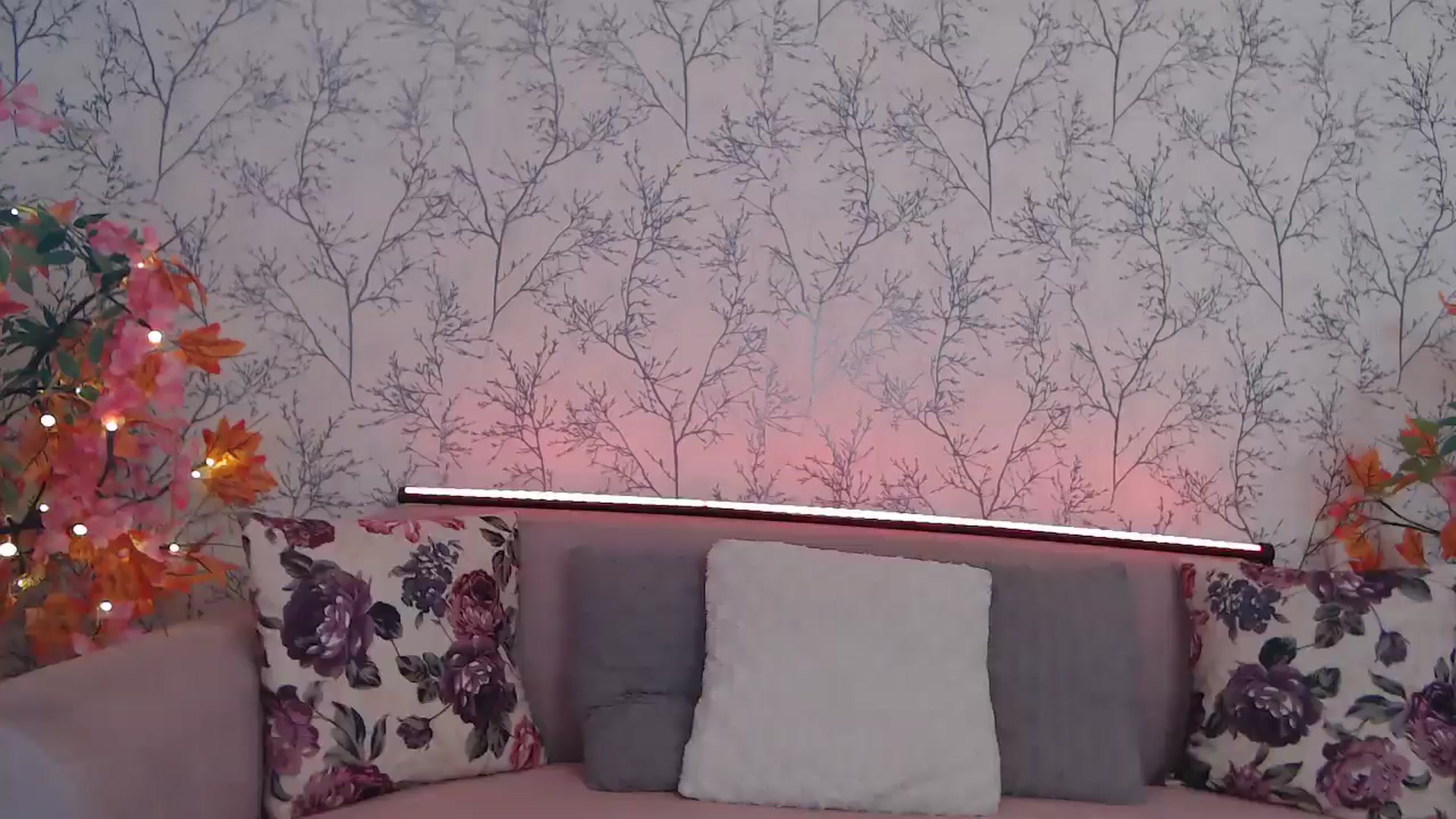 Gallery image thumbnail from HotCallia's myfreecams stream on, 03/22/2025, 08:06 image 9 of 20