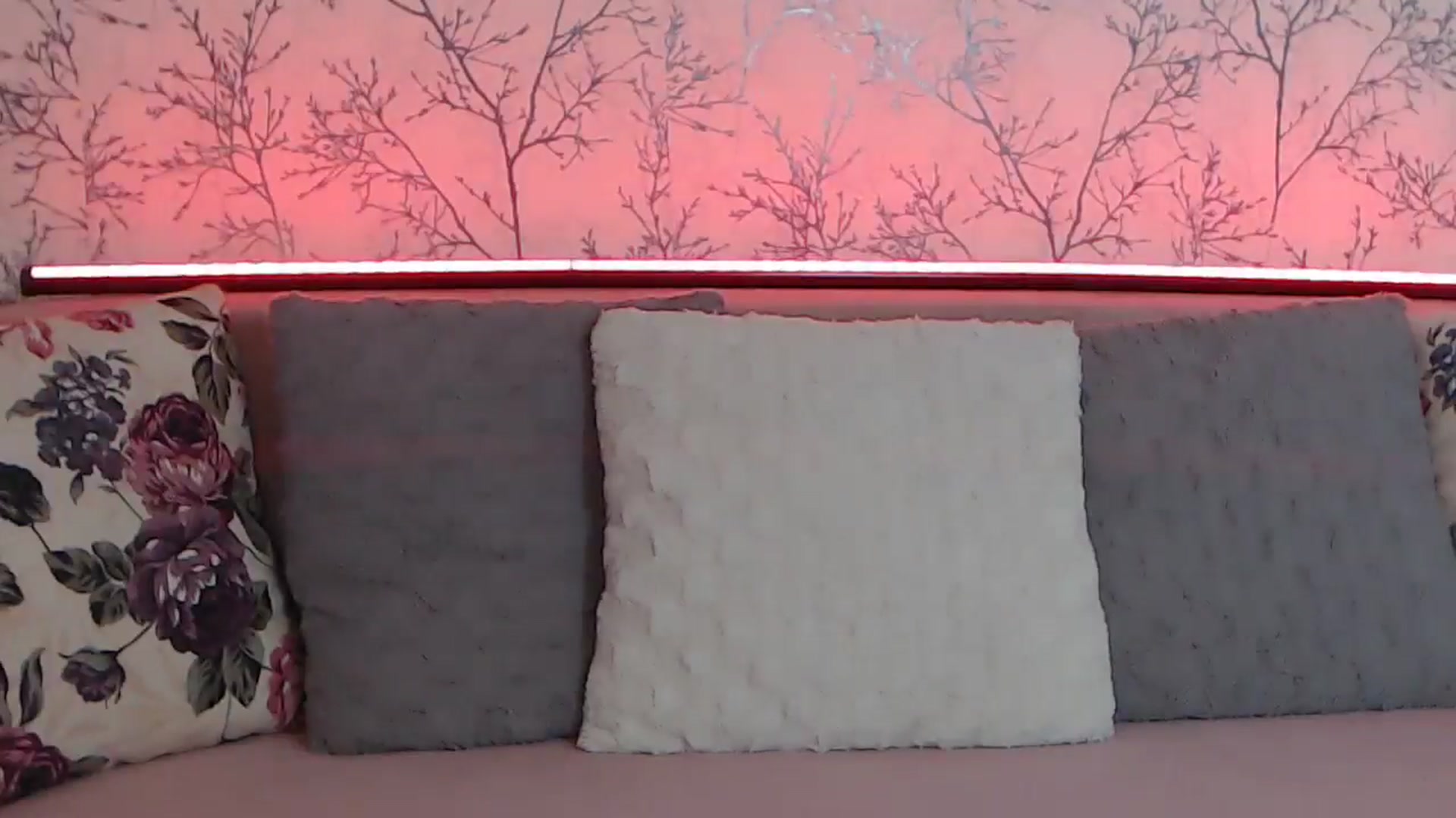 Gallery image thumbnail from HotCallia's myfreecams stream on, 04/04/2025, 07:59 image 18 of 20