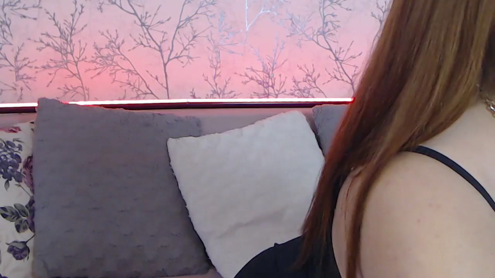 Gallery image thumbnail from HotCallia's myfreecams stream on, 04/09/2025, 09:34 image 2 of 20