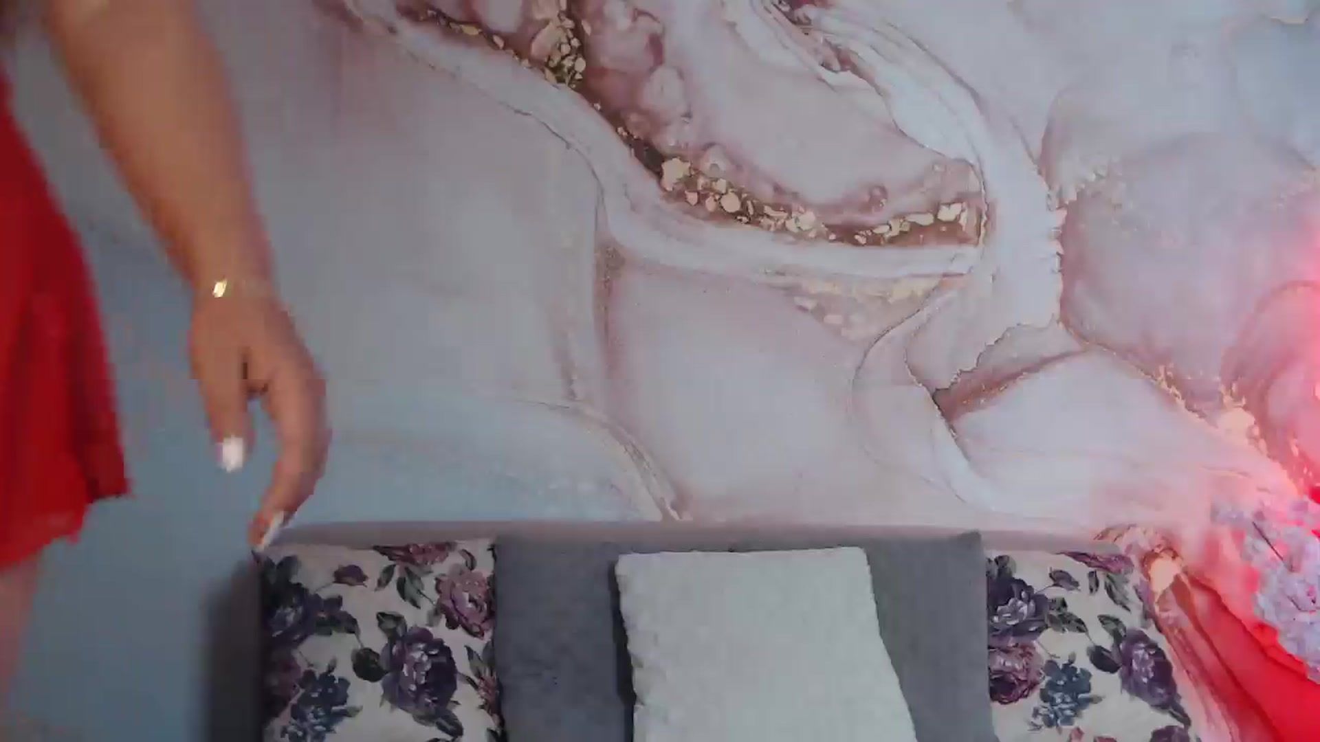 Gallery image thumbnail from HotCallia's myfreecams stream on, 05/16/2025, 07:09 image 11 of 20