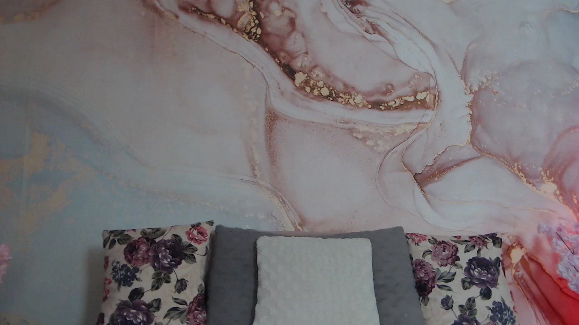 Gallery image thumbnail from HotCallia's myfreecams stream on, 05/28/2025, 09:27 image 6 of 20