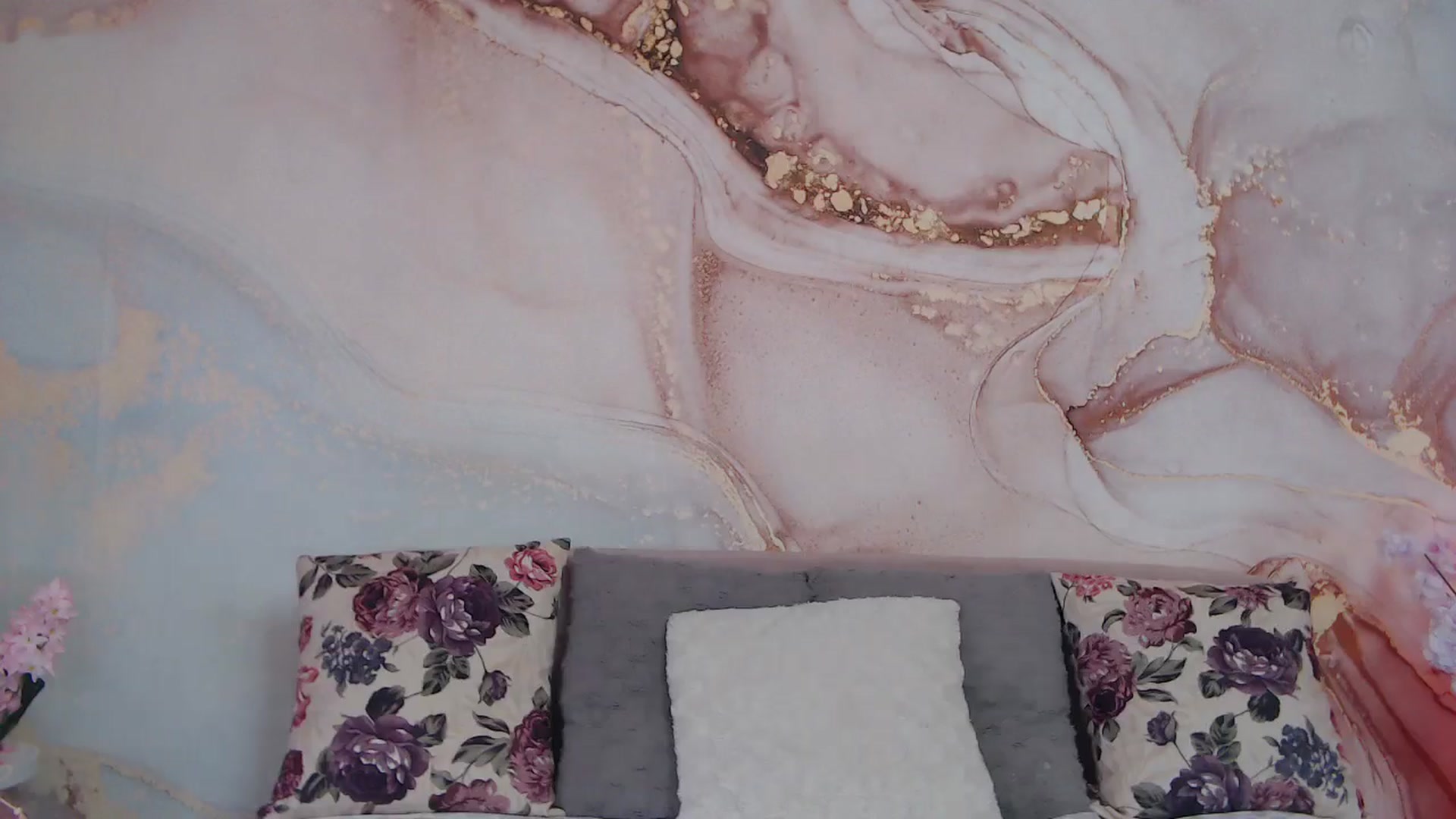 Gallery image thumbnail from HotCallia's myfreecams stream on, 06/04/2025, 07:03 image 18 of 20