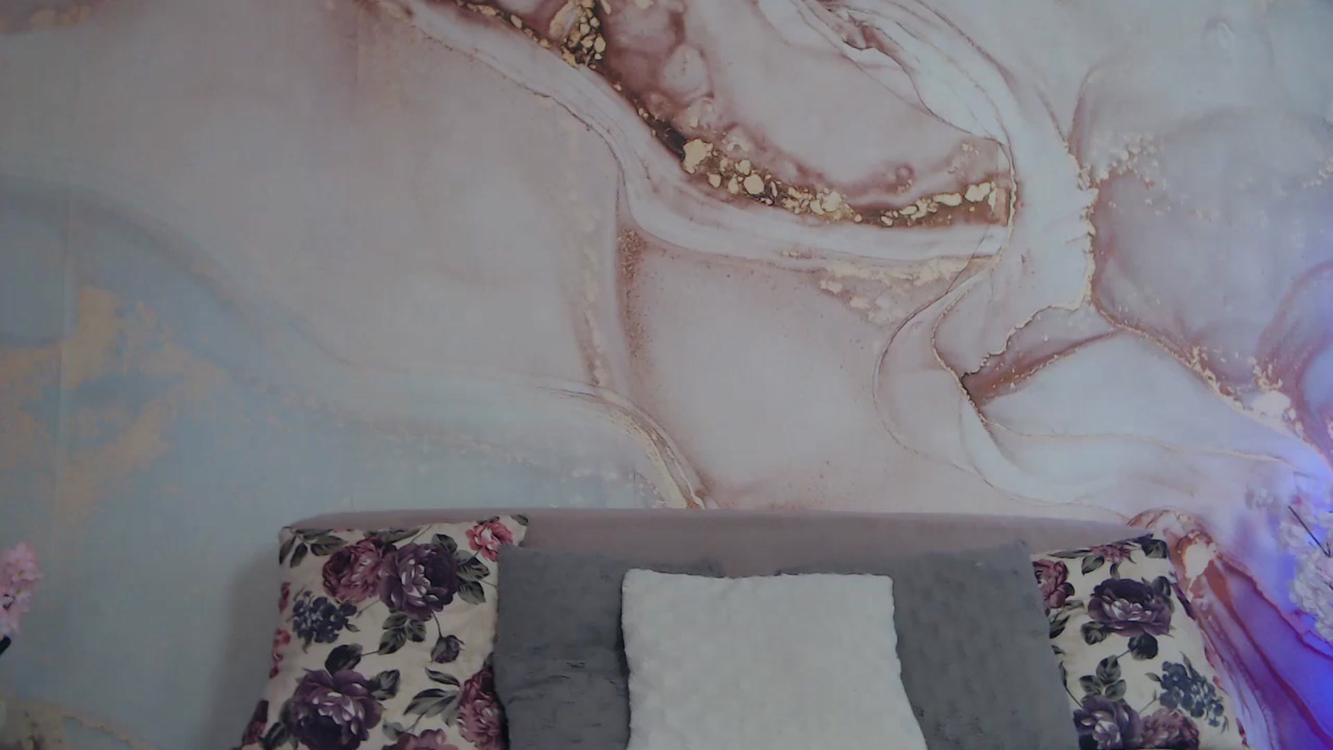 Gallery image thumbnail from HotCallia's myfreecams stream on, 06/13/2025, 10:10 image 13 of 20