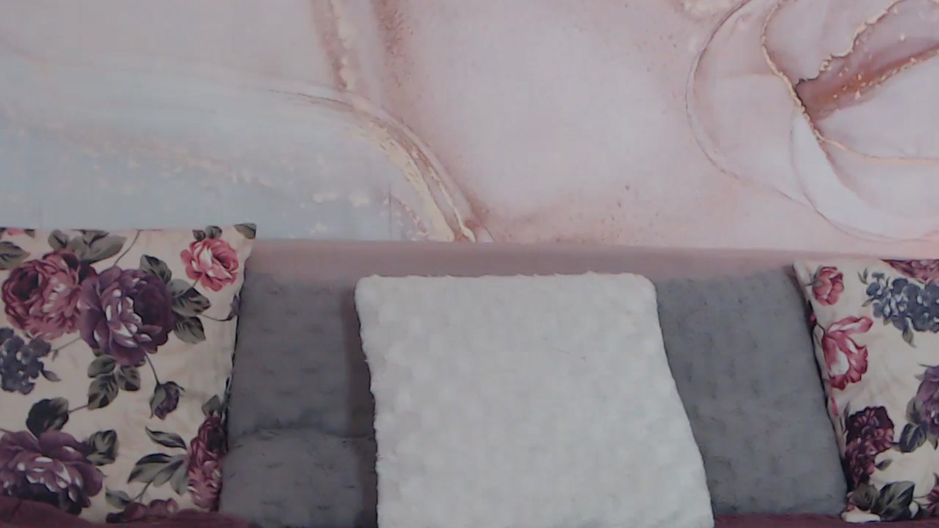 Gallery image thumbnail from HotCallia's myfreecams stream on, 07/19/2025, 07:33 image 17 of 20