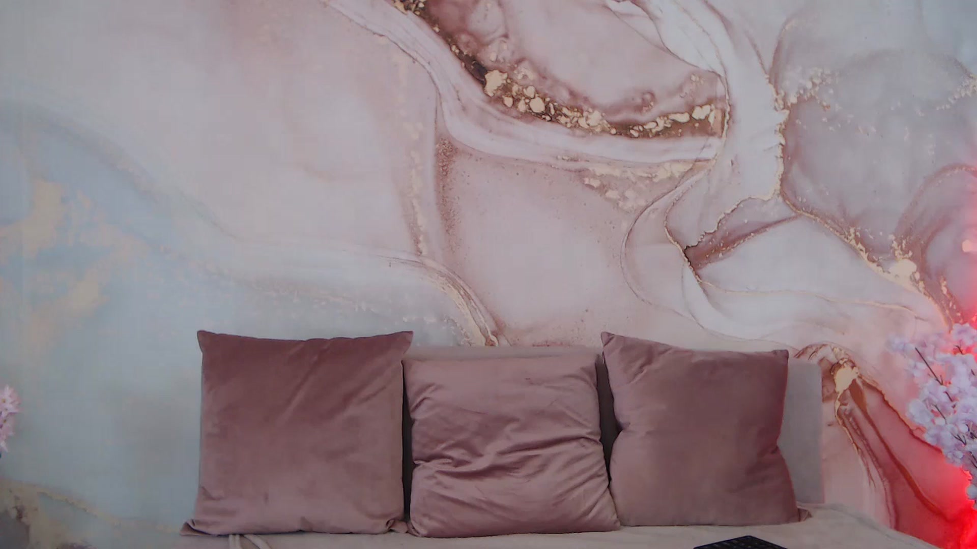 Gallery image thumbnail from HotCallia's myfreecams stream on, 08/04/2025, 09:16 image 14 of 20