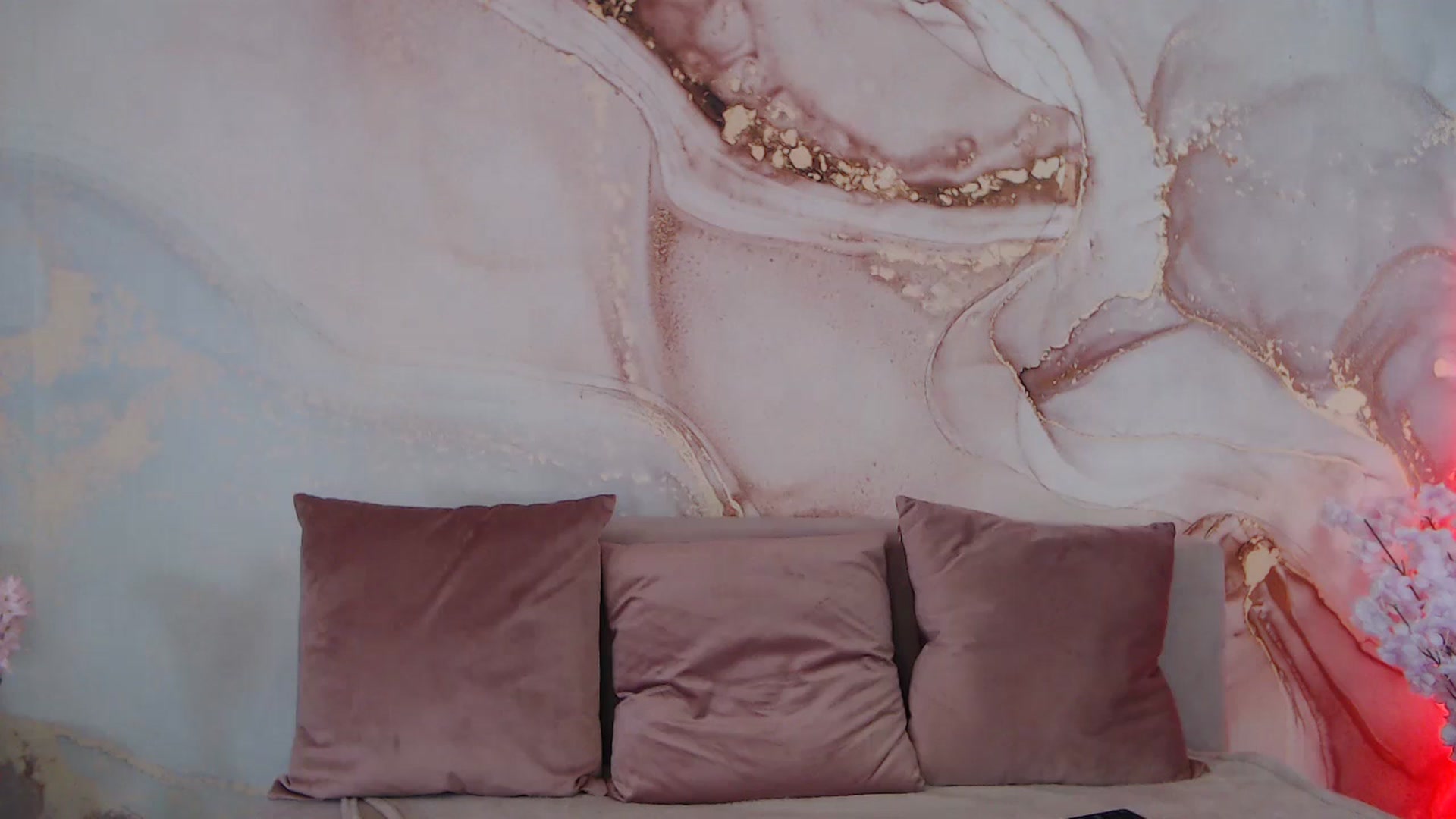 Gallery image thumbnail from HotCallia's myfreecams stream on, 08/04/2025, 09:45 image 7 of 20
