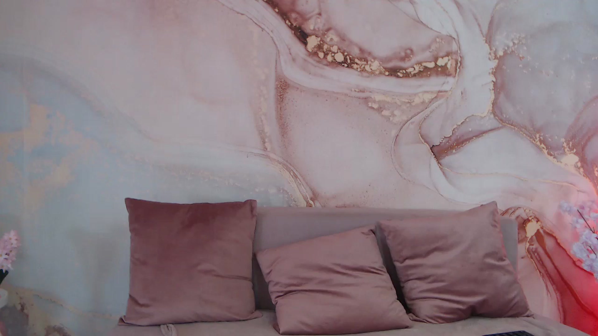 Gallery image thumbnail from HotCallia's myfreecams stream on, 08/12/2025, 09:20 image 12 of 20