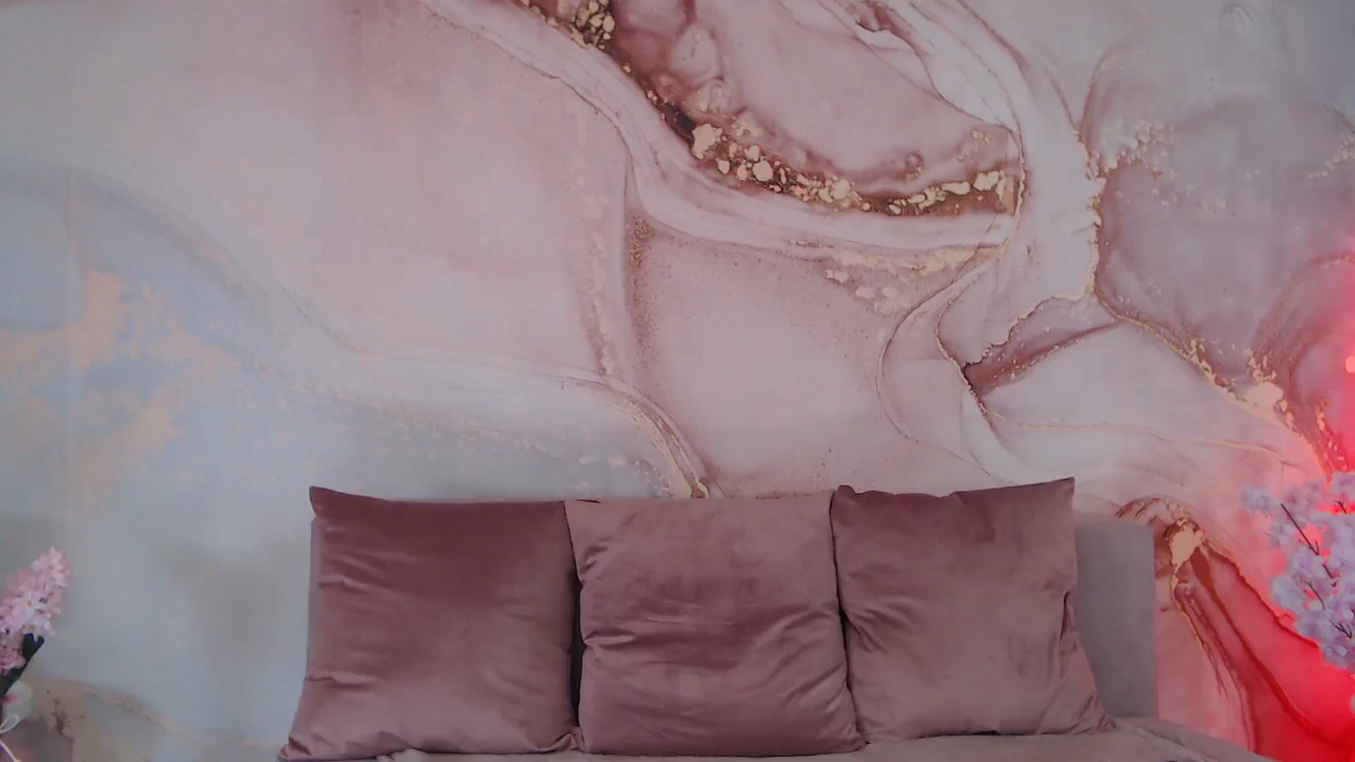 Gallery image thumbnail from HotCallia's myfreecams stream on, 08/28/2025, 08:03 image 10 of 20