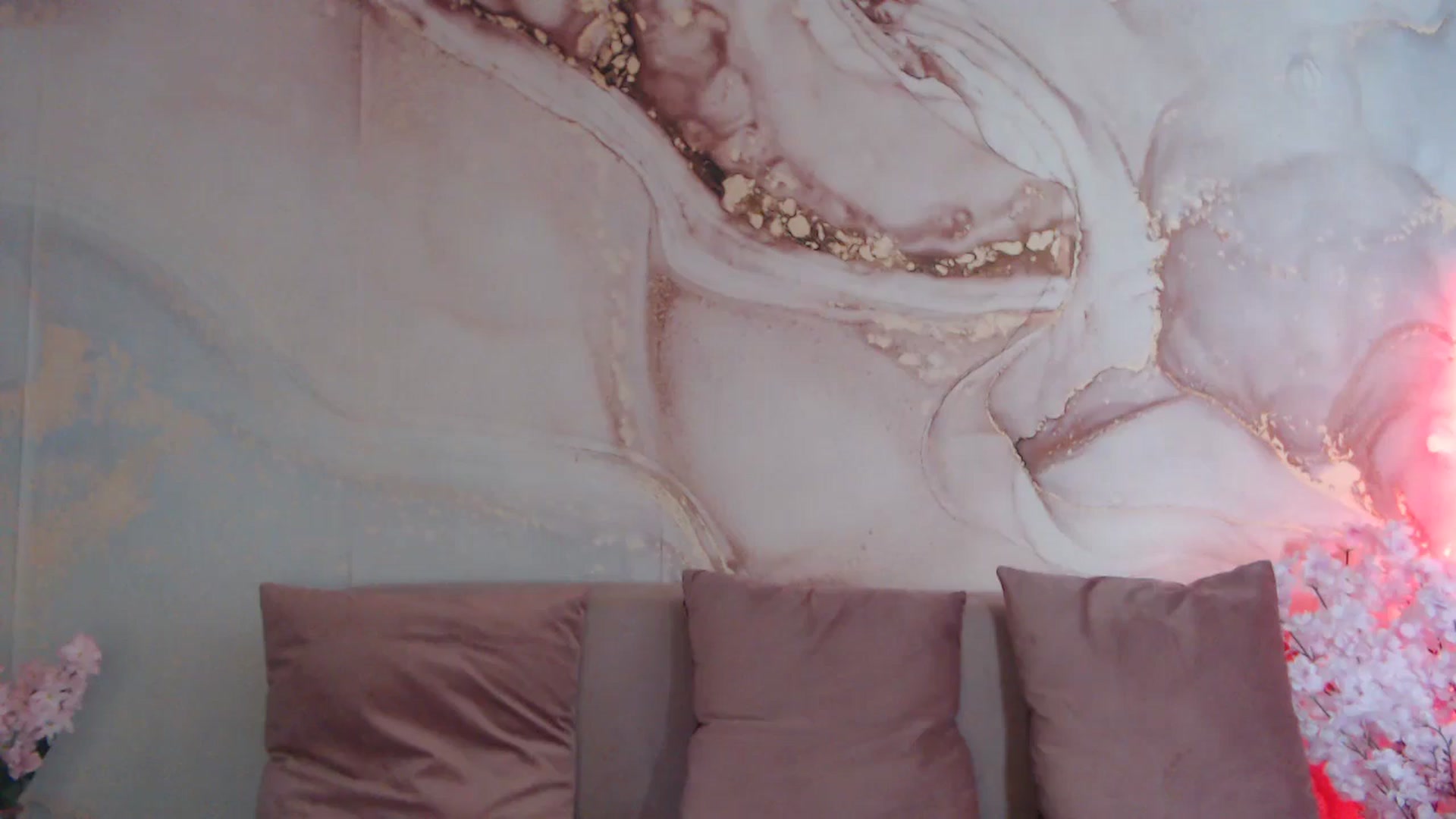 Gallery image thumbnail from HotCallia's myfreecams stream on, 11/04/2025, 09:25 image 19 of 20