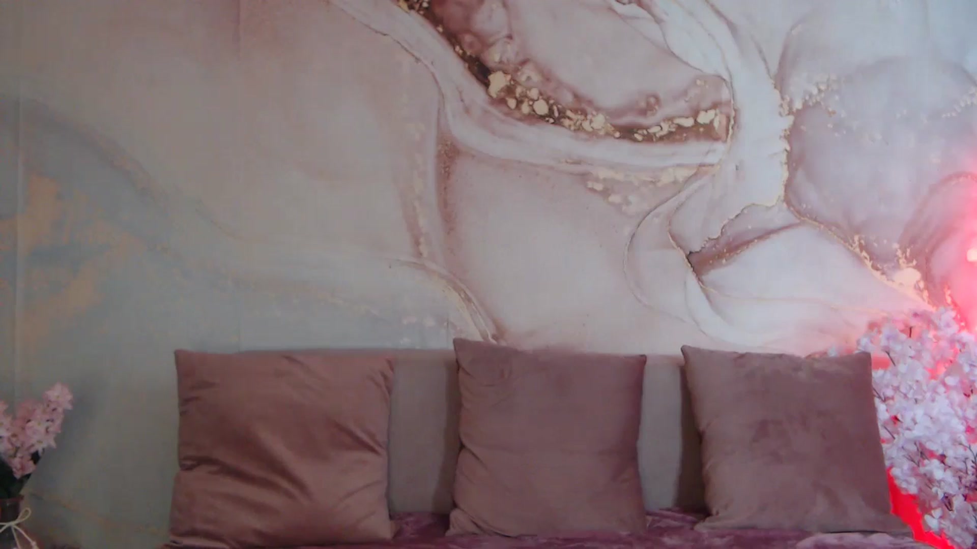 Gallery image thumbnail from HotCallia's myfreecams stream on, 11/10/2025, 08:08 image 7 of 20
